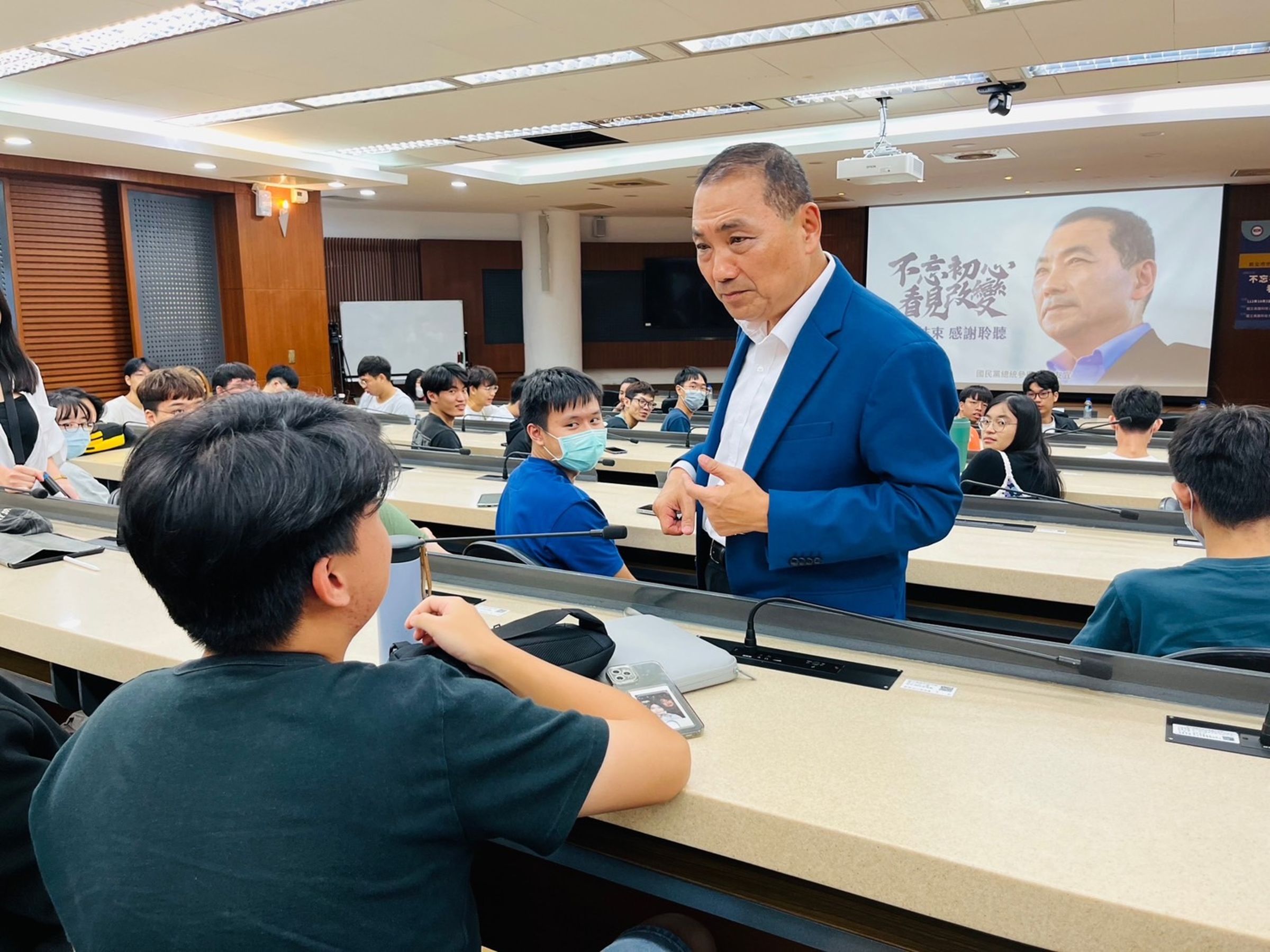 侯友宜認為「死刑是正義最後一道防」。(侯友宜競選辦公室提供)