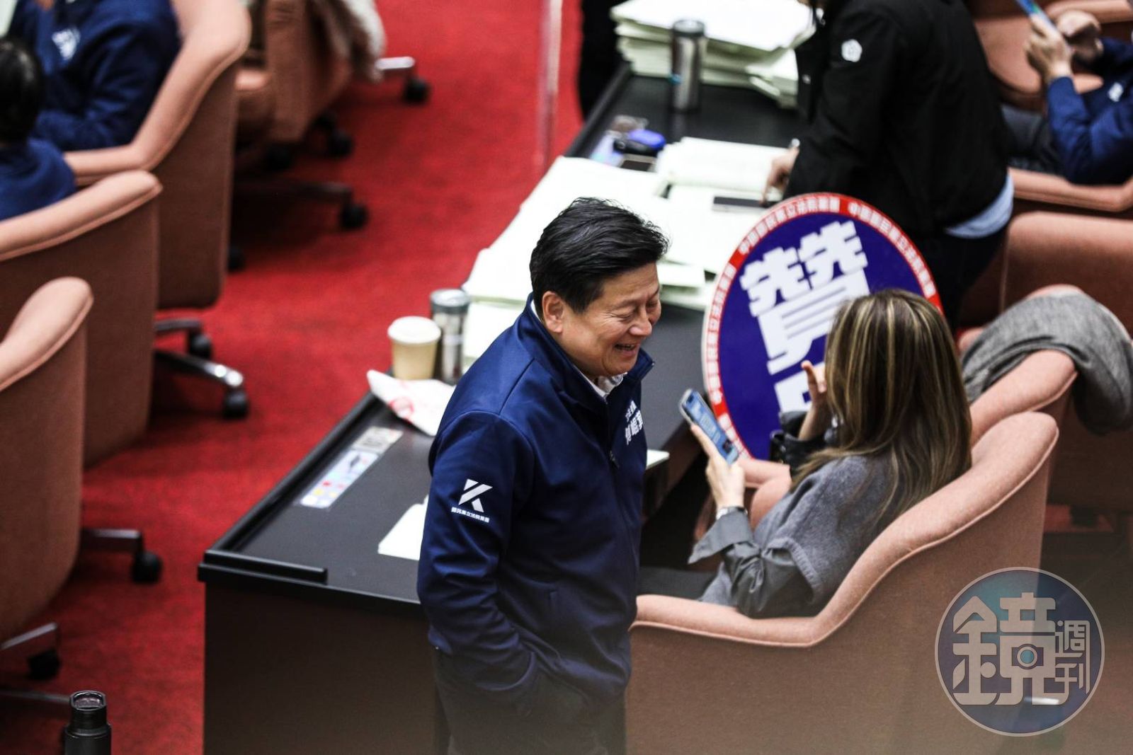 傅崐萁主導相關刪凍預算在藍白人數優勢下順利通過。