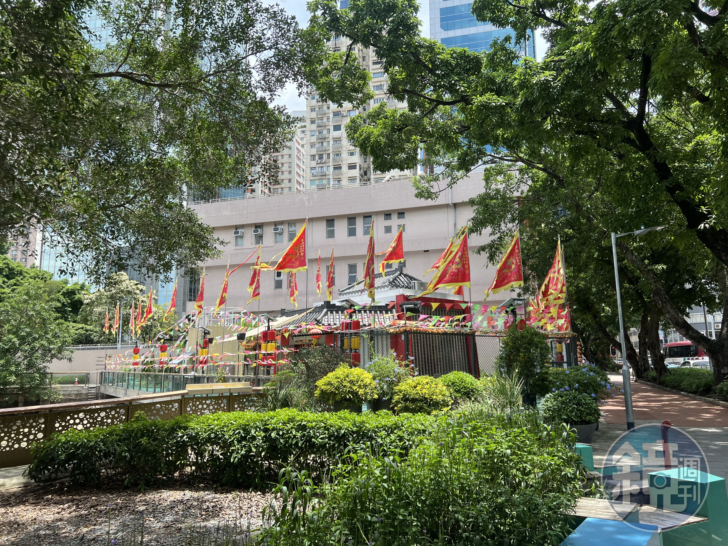 2023年結束68年漂流史後上岸的「水上三角天后廟」。