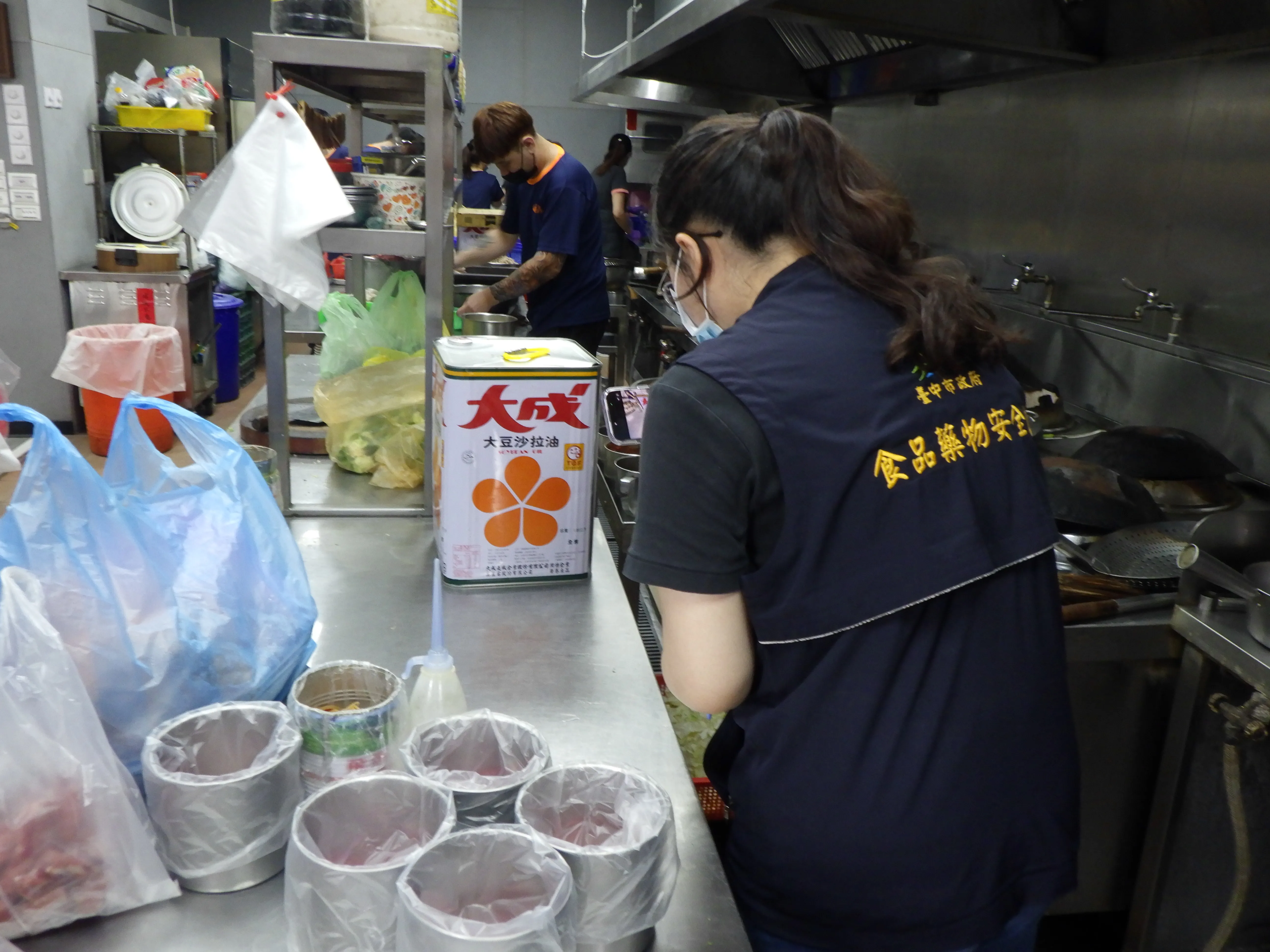 29批油品檢驗全出爐！中聯致癌油再追源頭　食藥署：污染原因未定