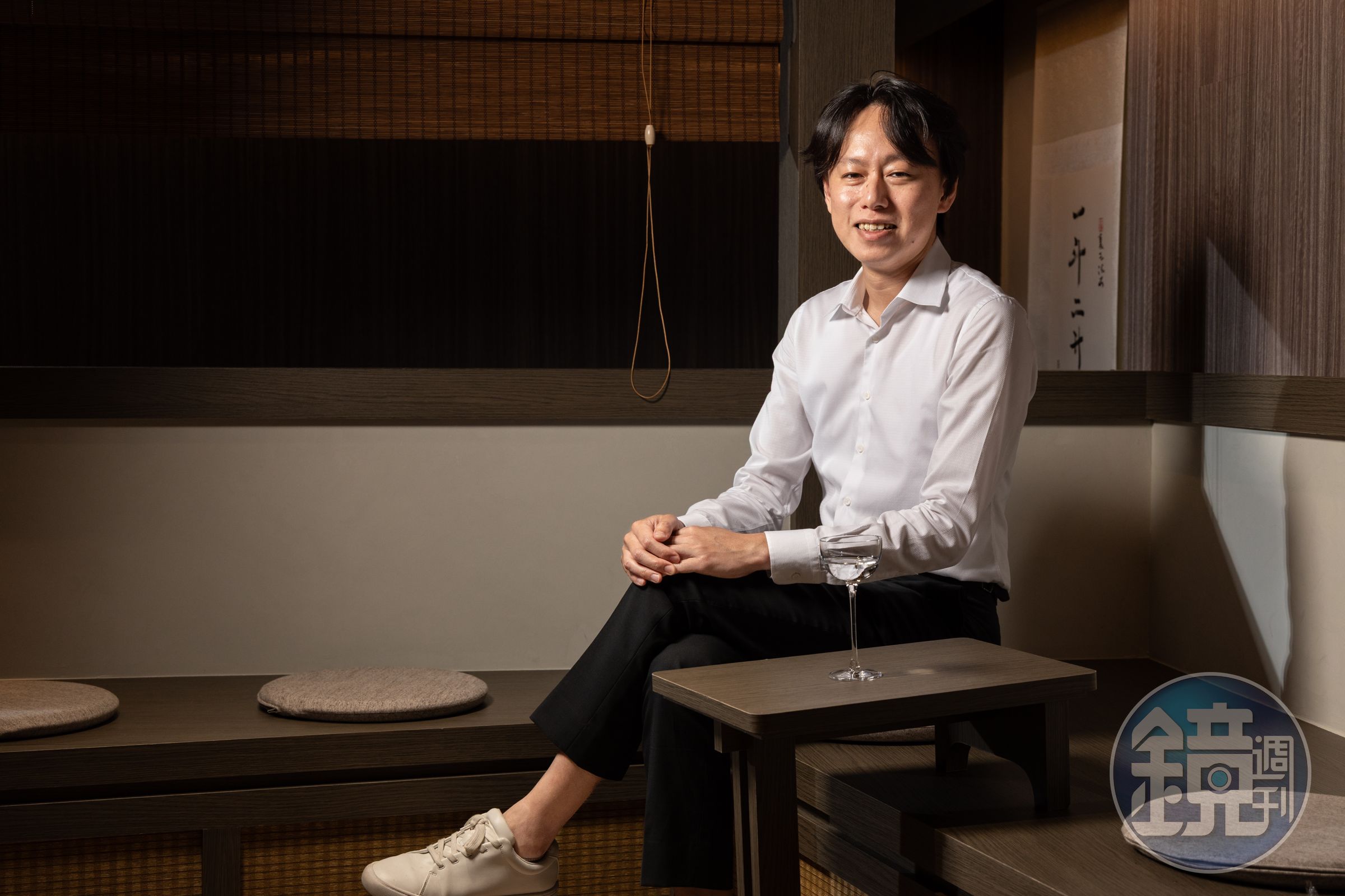 黃暐庭是現任SSI intl理事、台灣國際唎酒協會理事長,也擔任高雄然一酒店、Ukai-tei Kaohsiung日本酒顧問。