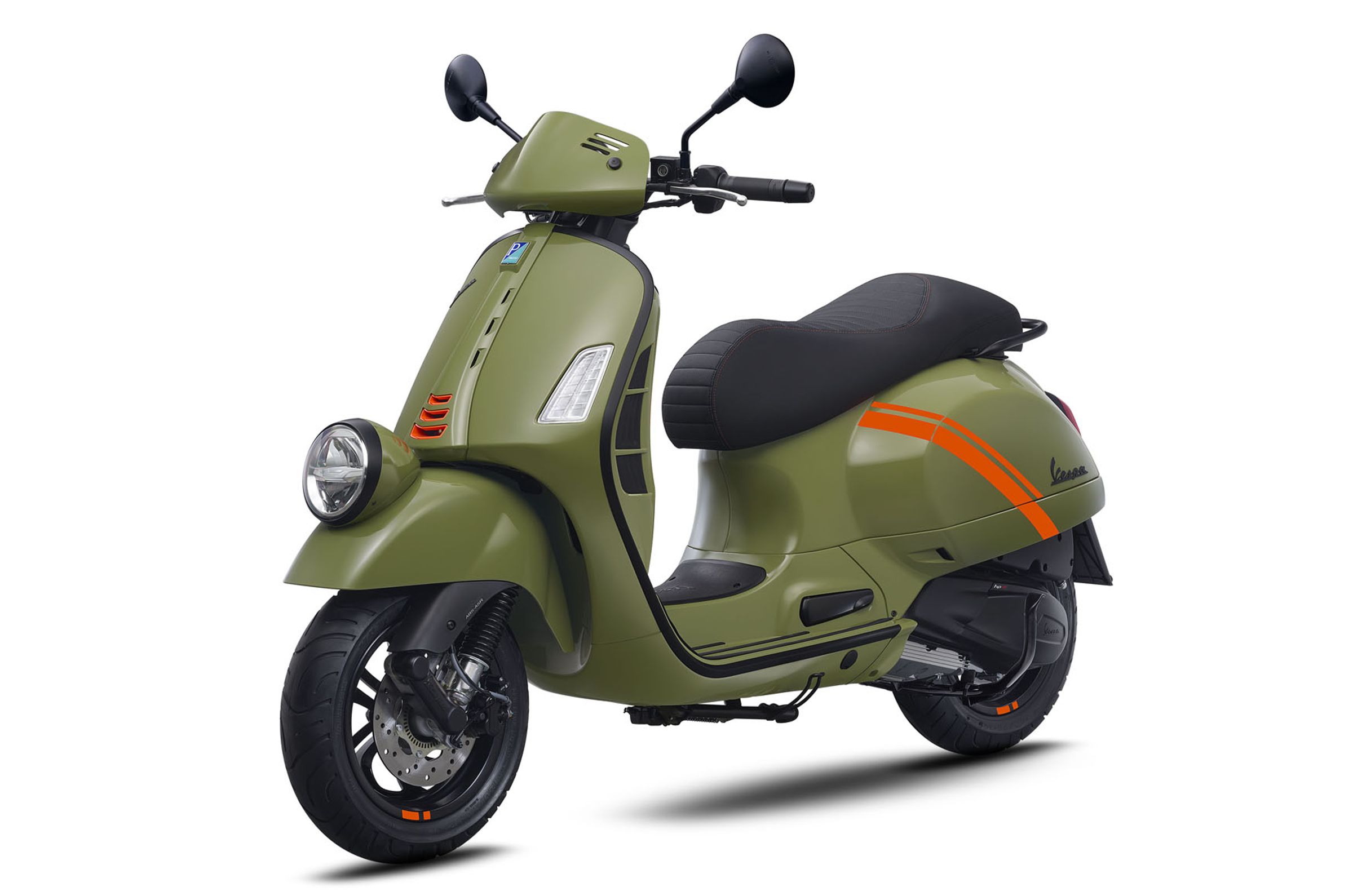 Vespa GTV 300「墨綠灰」，建議售價34.9萬元。
