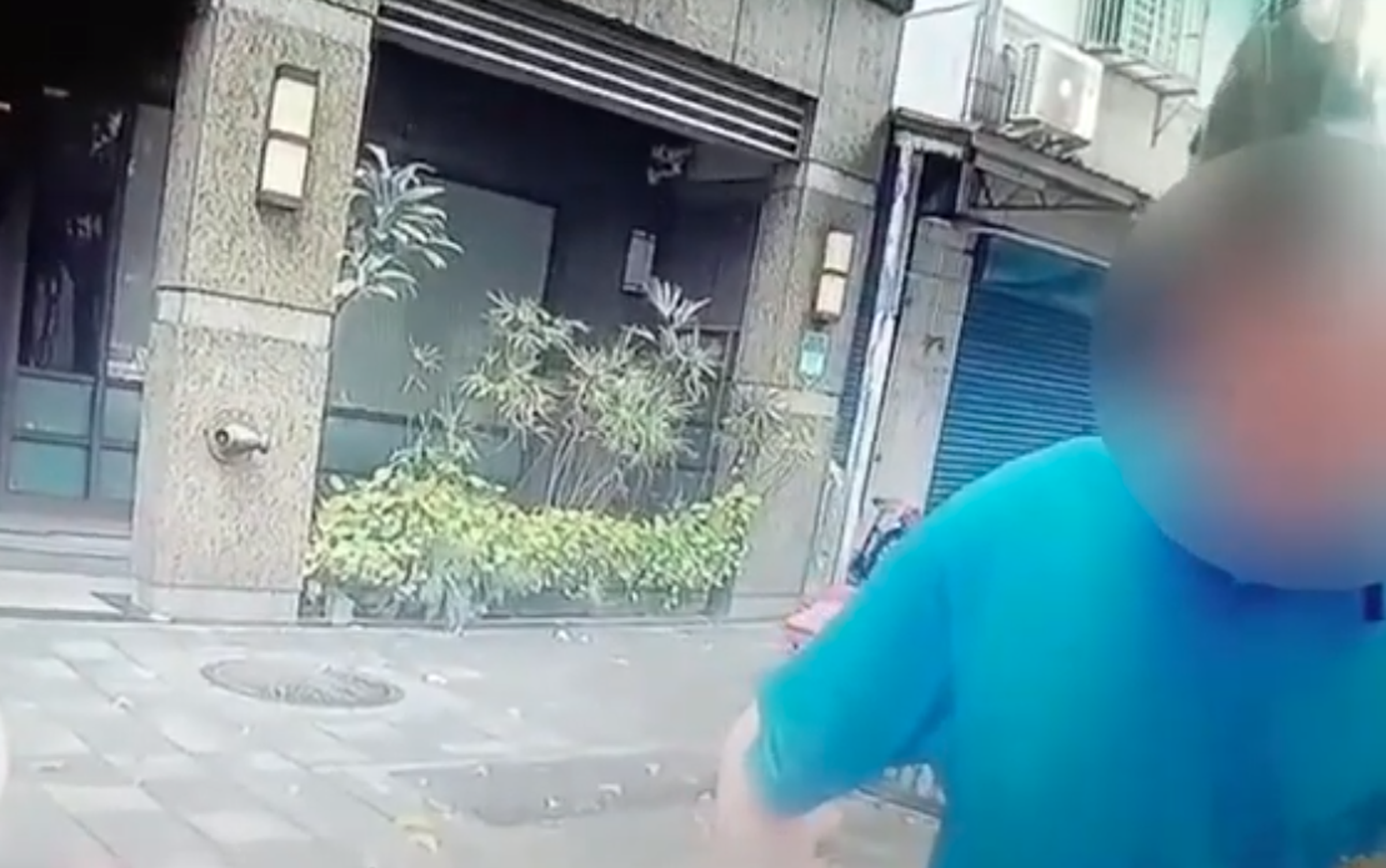 北市一名男子14日上午宿醉又吃含米酒的湯類當早餐,後來騎車上路被警方攔檢。(翻攝照片)