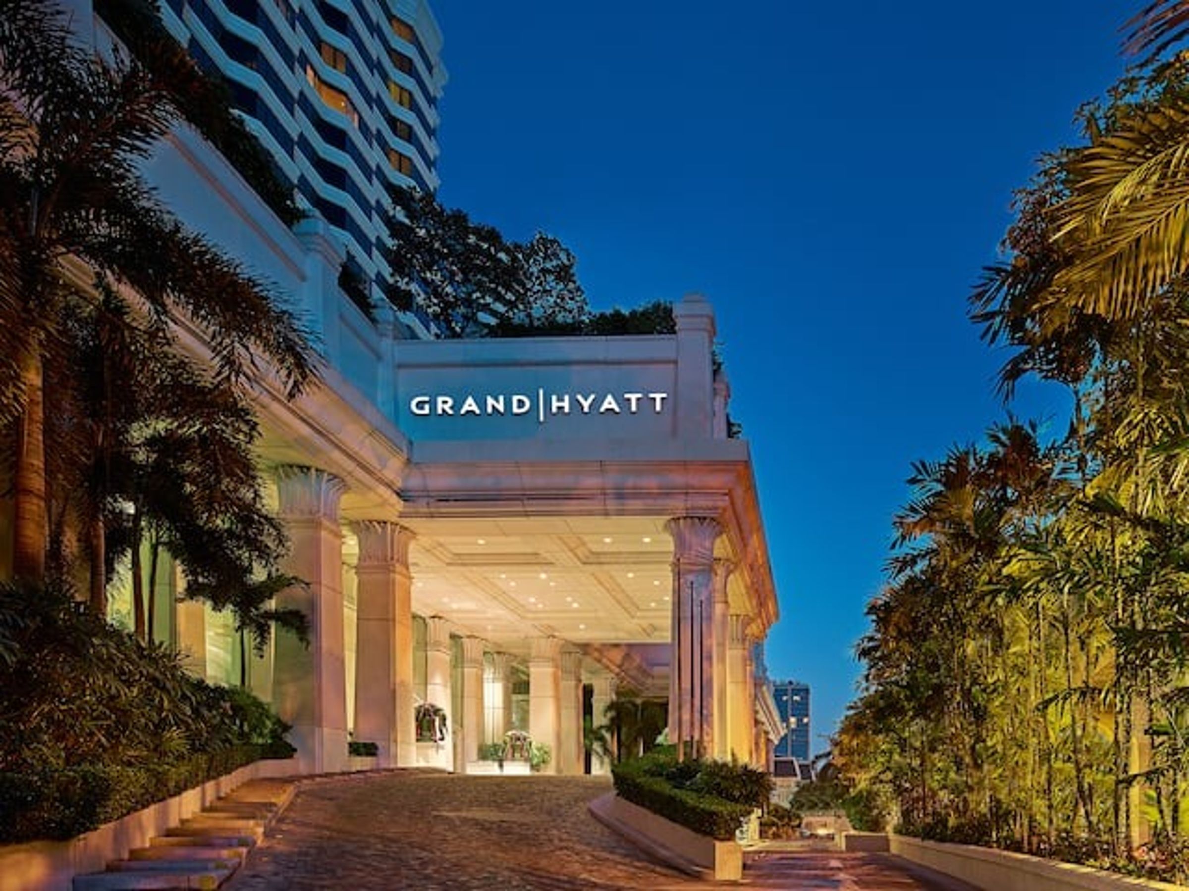 位於曼谷市中心的愛侶灣君悅飯店發生離奇命案。（翻攝自Grand Hyatt Erawan hotel）