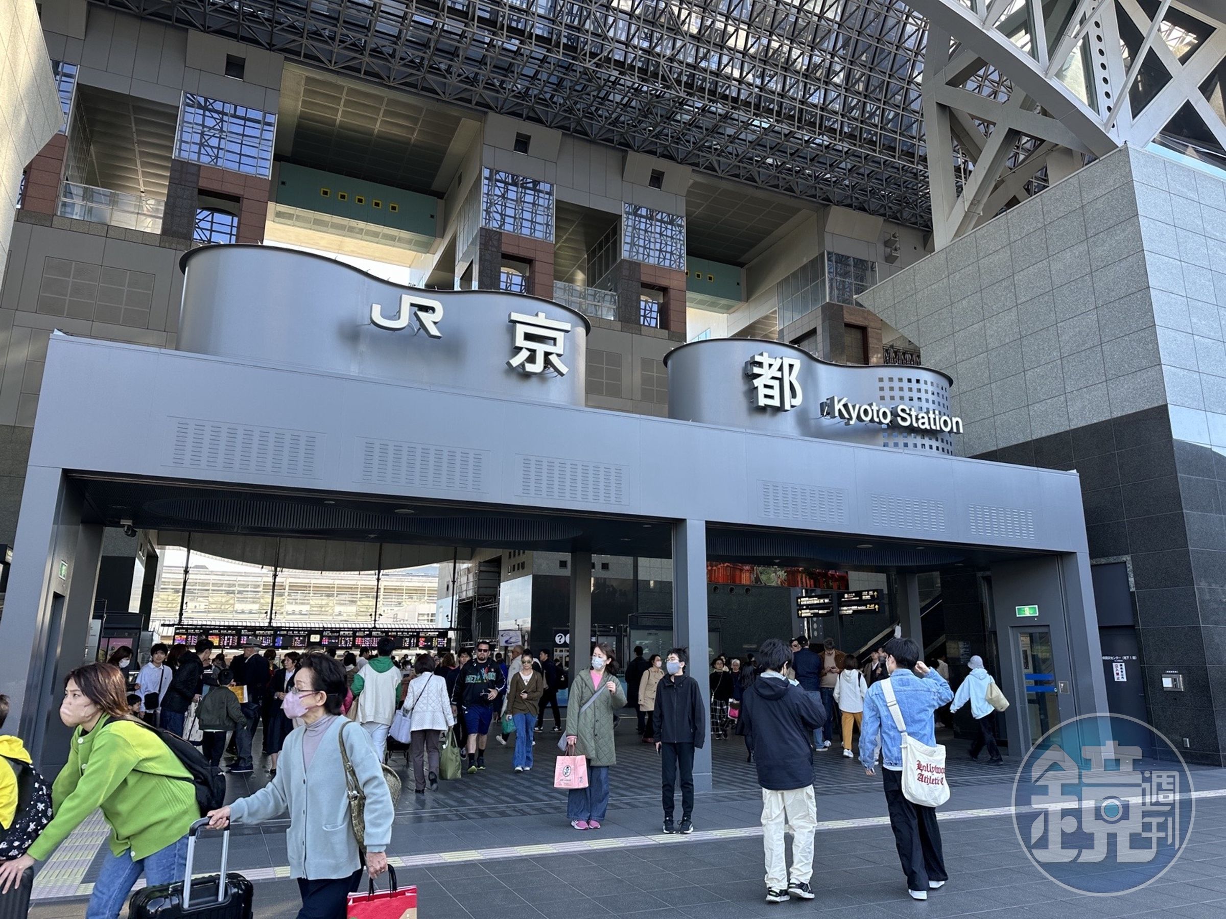 京都車站今上午驚傳有列車發車後就脫軌的意外，幸無造成人員傷亡。（資料照）