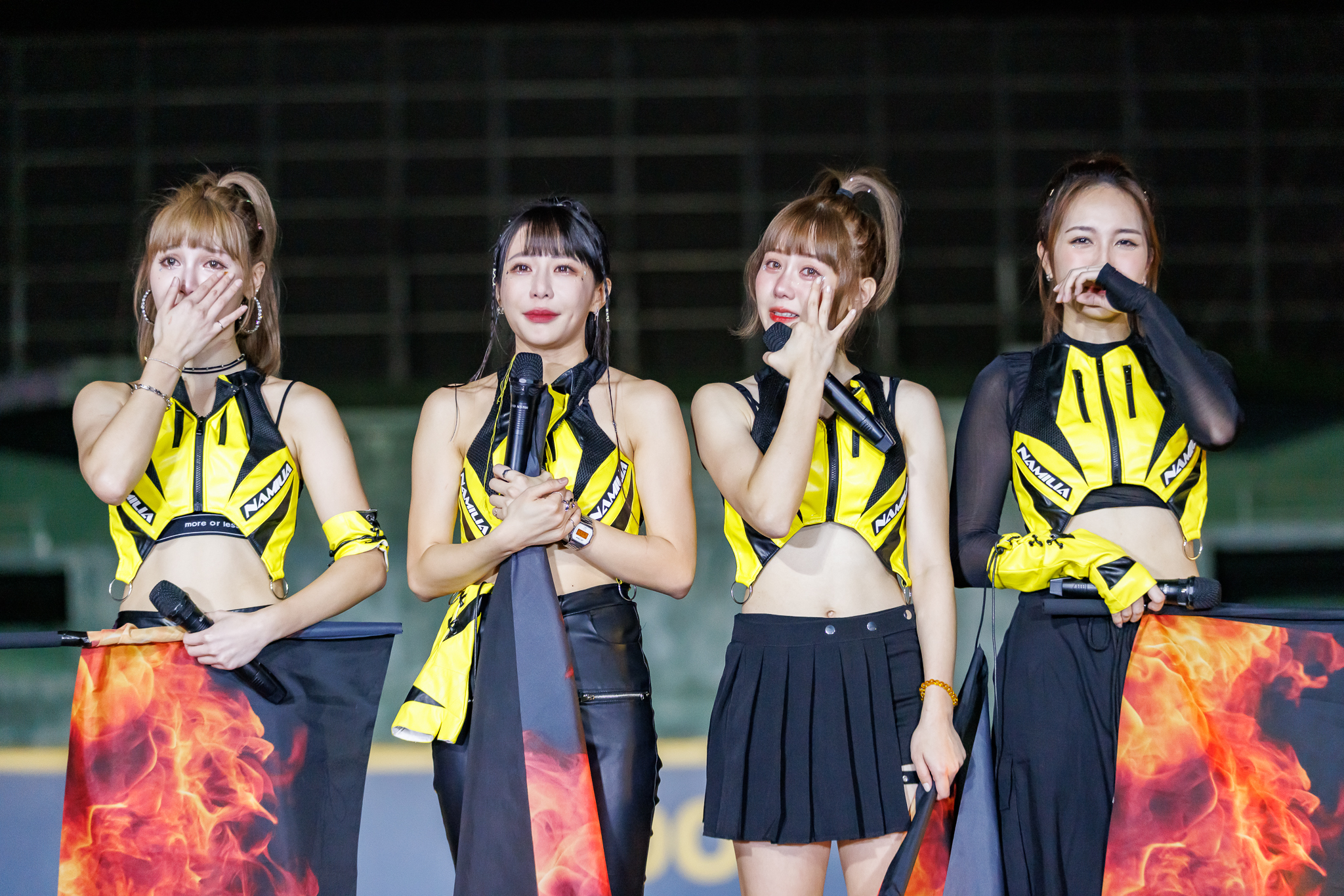 《炸裂吧！女孩》成員日前首次在300位觀眾面前公演感動到落淚。（好看娛樂提供）