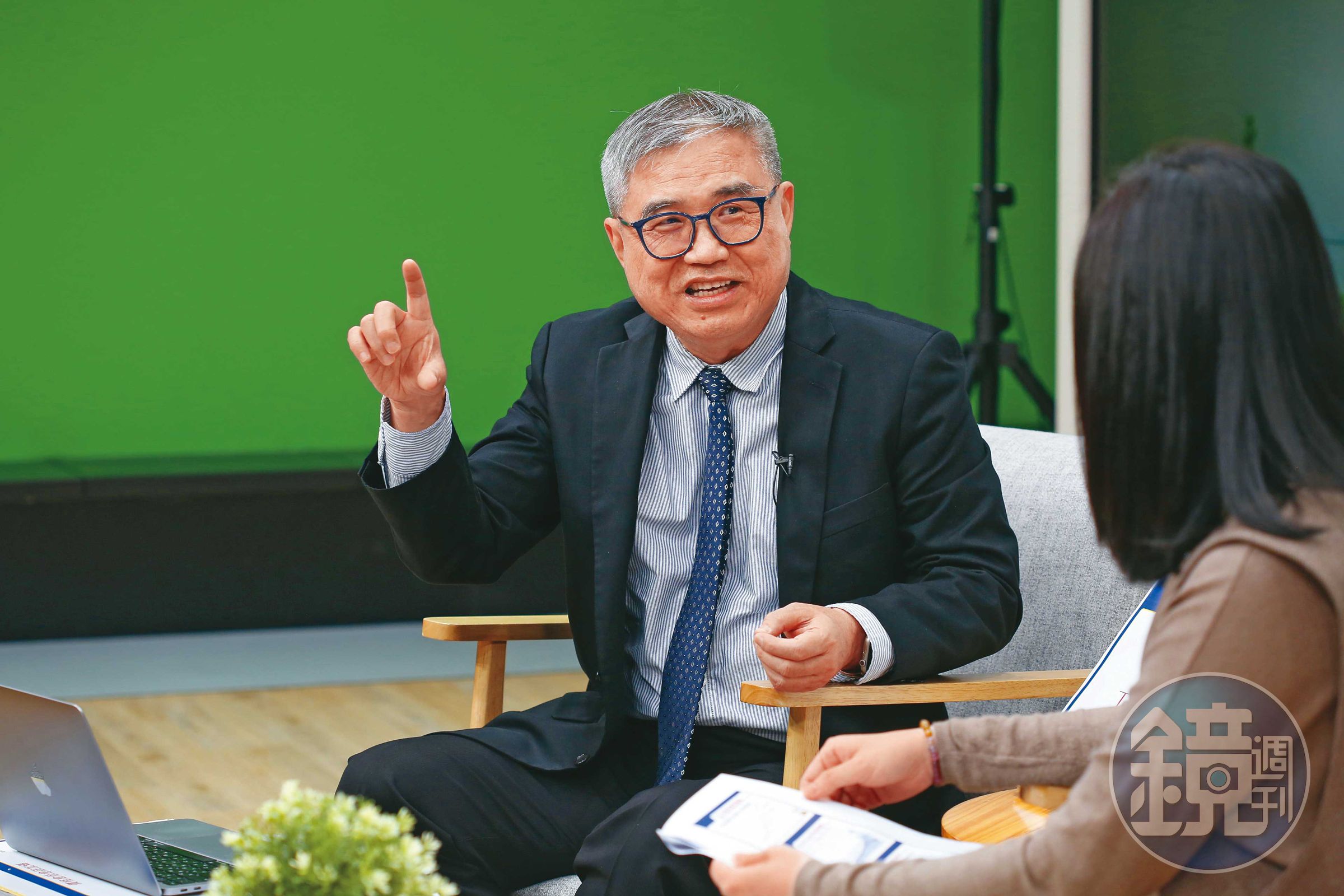 精算達人怪老子提醒，投資基金要看懂標準差，才能衡量波動風險。