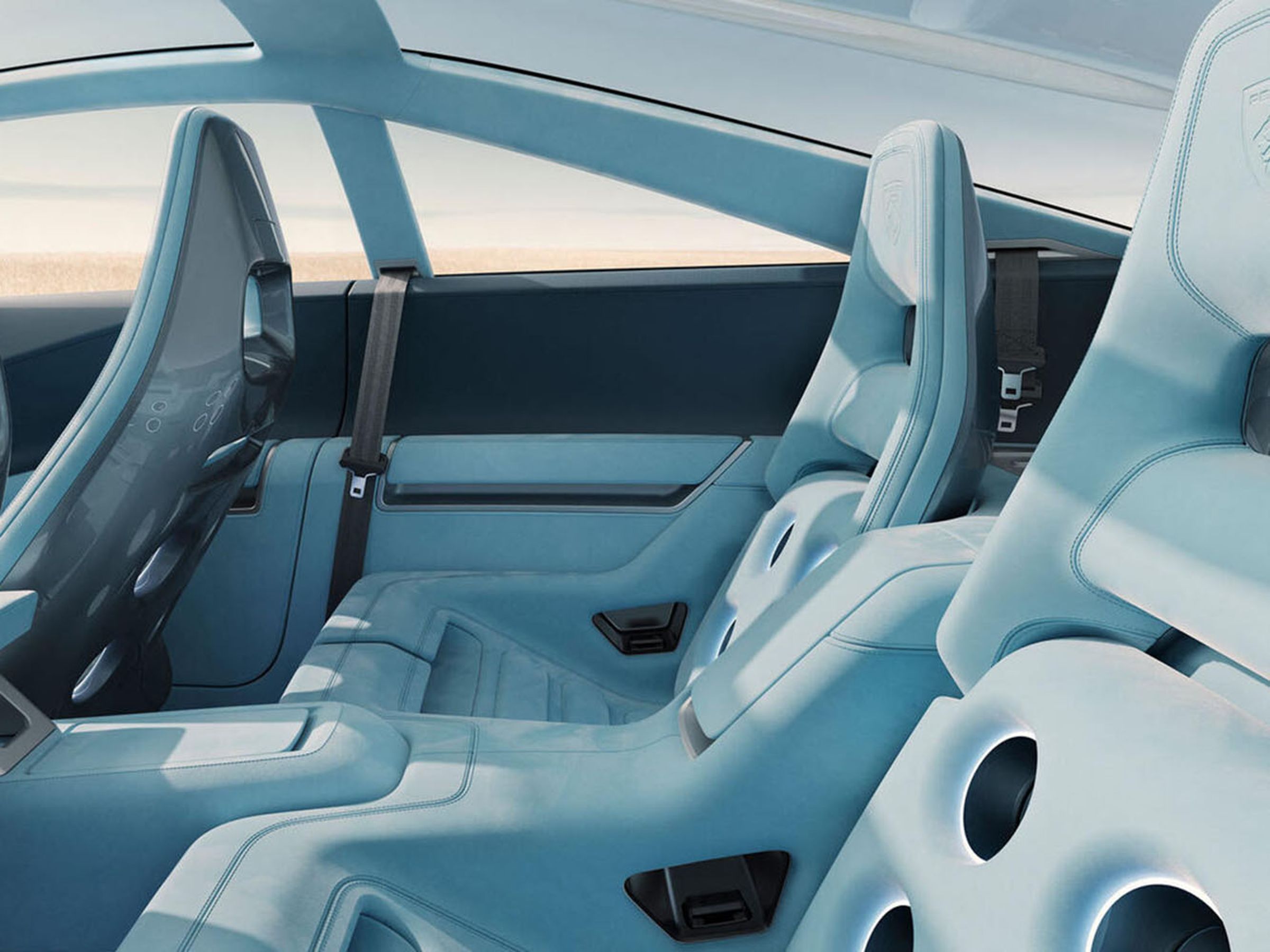 純電車的平整底盤也是讓 RCZ Concept 得以乘坐四人的關鍵。