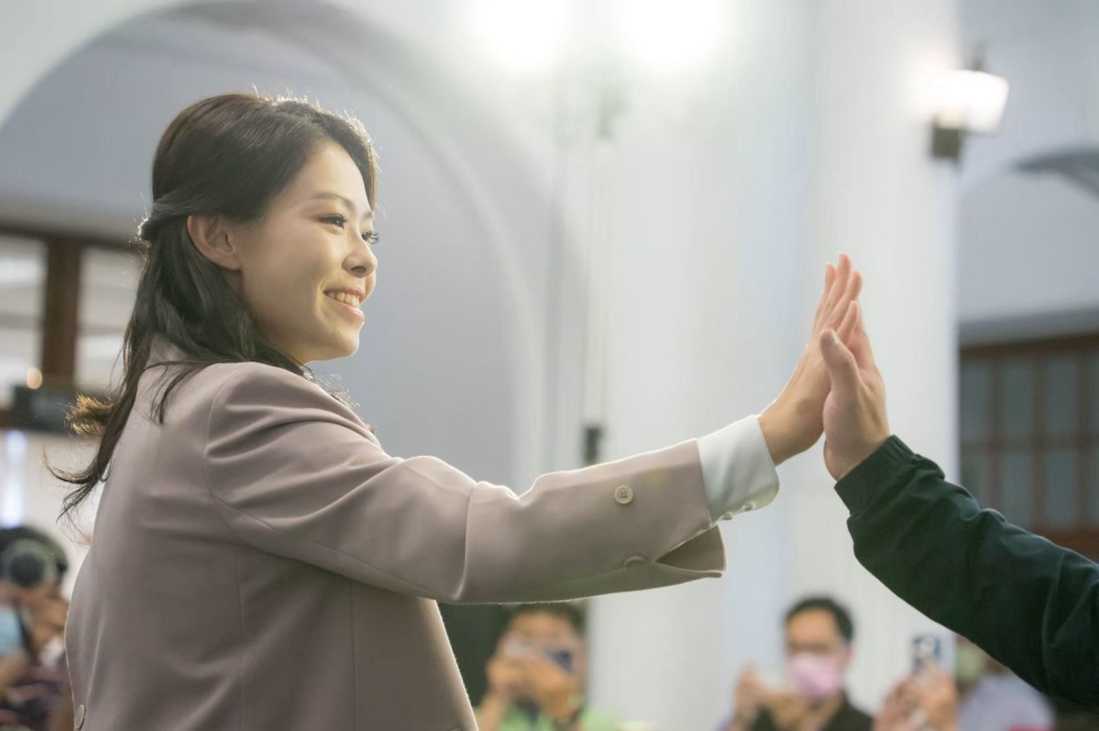 中油油庫重劃奪建築金質獎首獎 高虹安擘劃轉型藍圖成關鍵推手