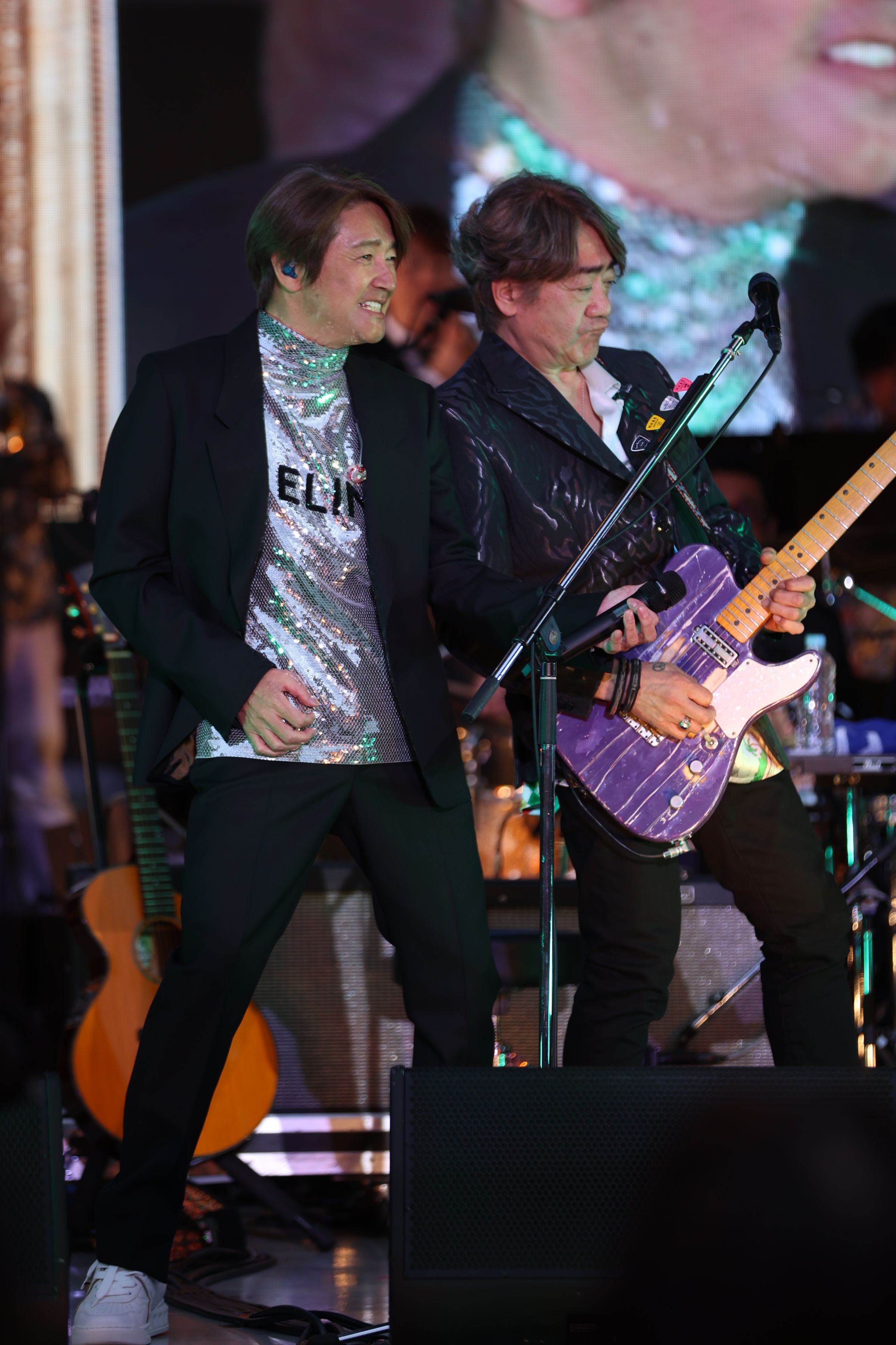  近藤真彥與野村義男接受台灣媒體視訊聯訪，預告有為台北演出準備特別表演。（重星音樂娛樂提供）