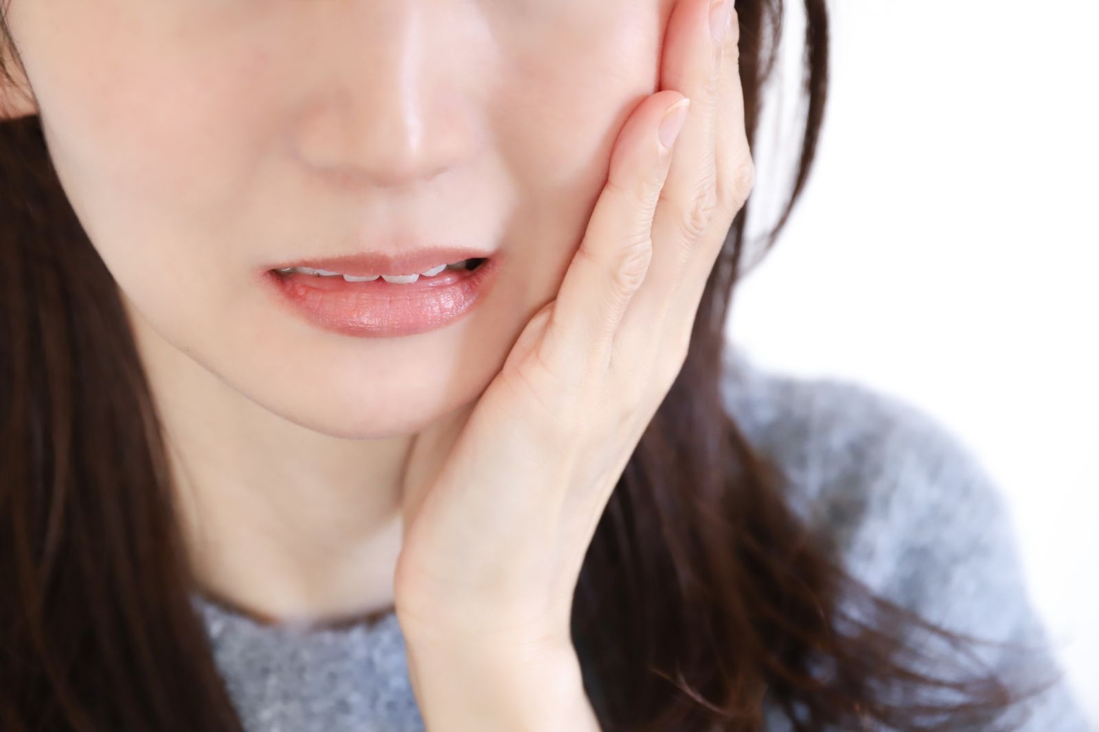 牙痛小心!醫揭8大「假牙痛」症狀 恐是心肌梗塞、中風警訊