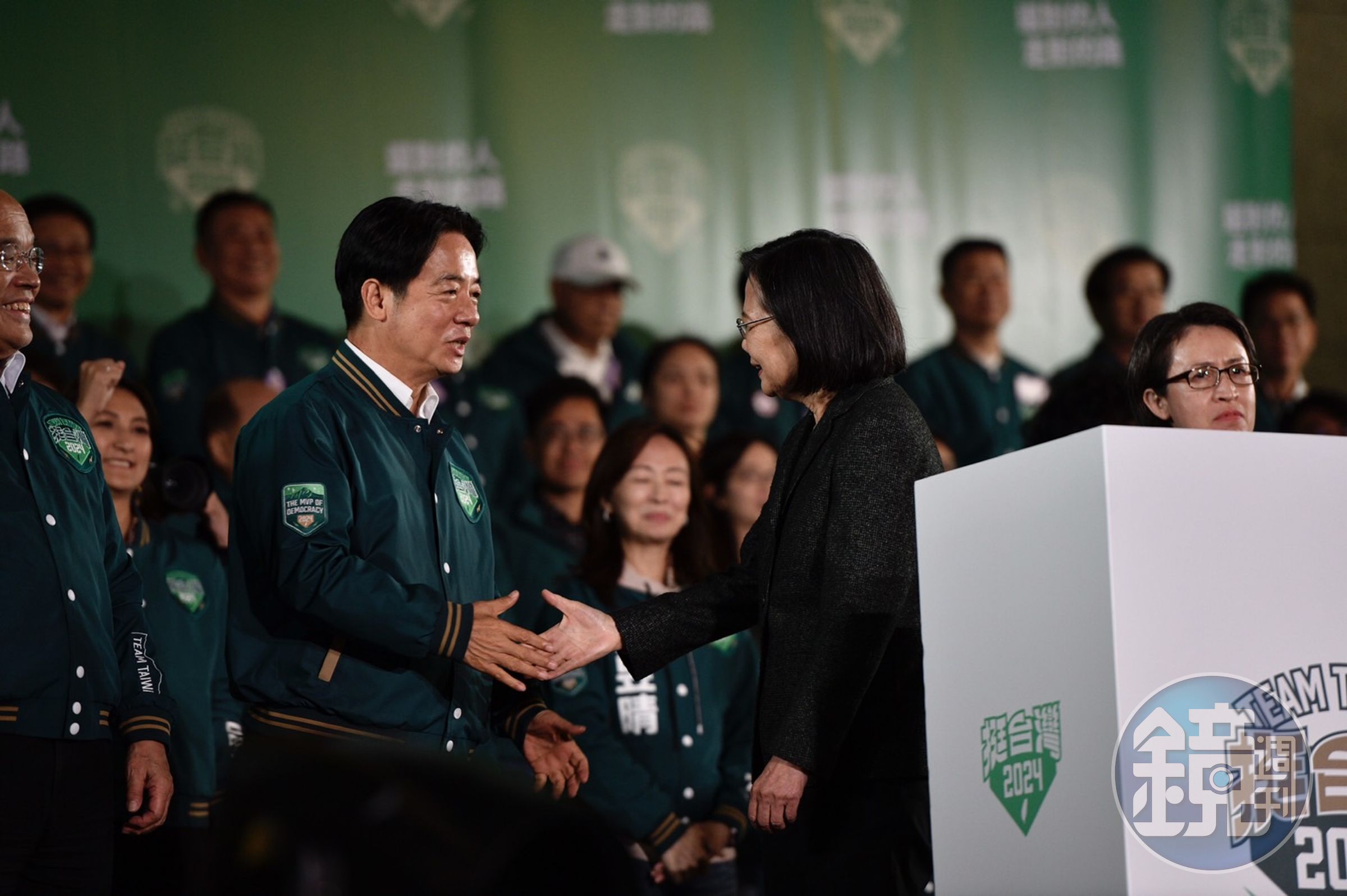 總統蔡英文現身祝福並且交棒給賴清德。
