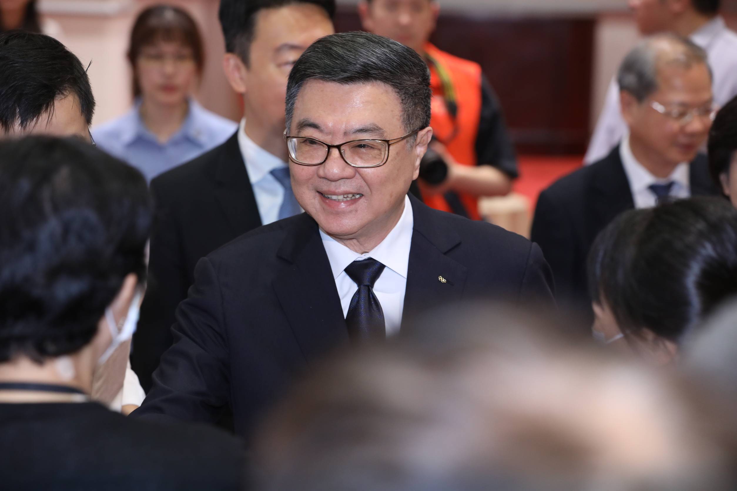 卓榮泰今宣布軍公教加薪3%，並期許企業跟進。（本刊資料照）