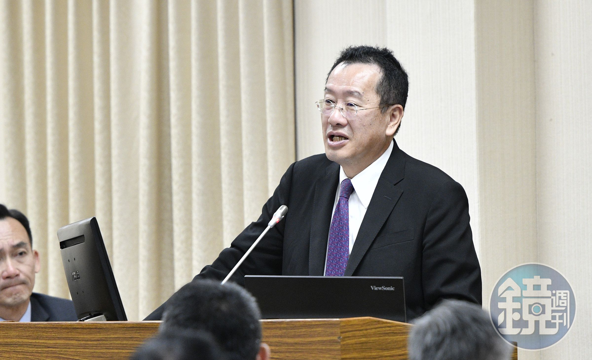 國防部長顧立雄被酸是當官才能買1.3億元豪宅,律師直指他的驚人經歷。(本刊資料照)