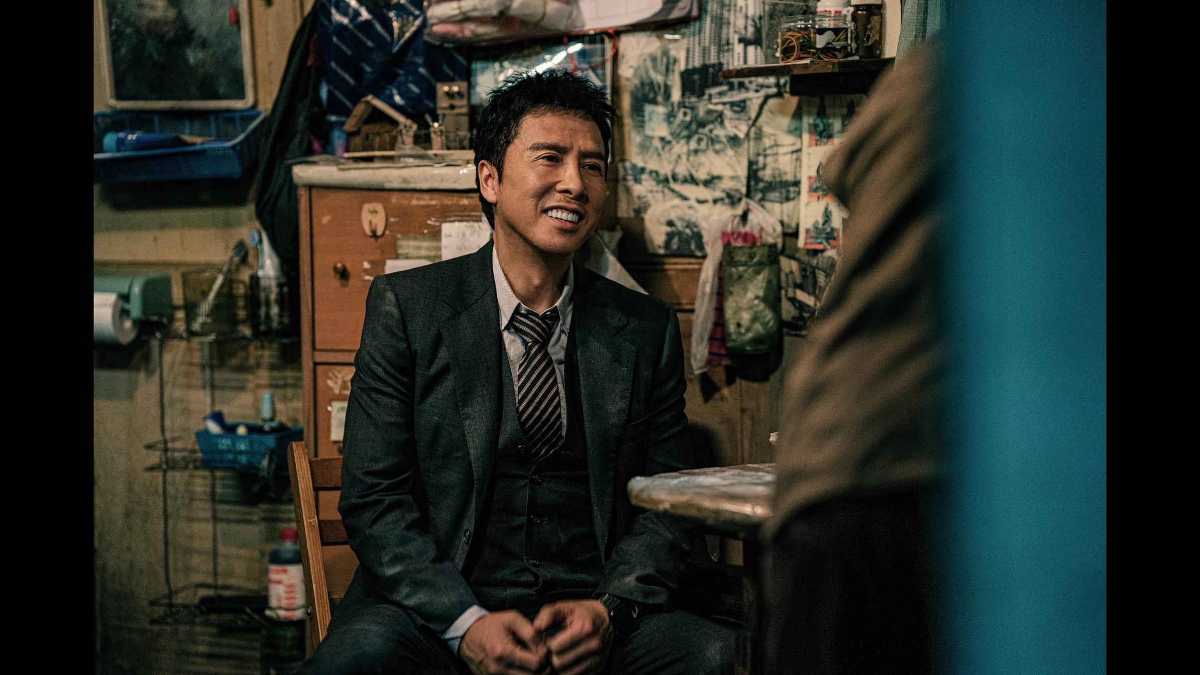 網友本以為《誤判》不好看，沒想到超出預期，因此搞笑發文道歉，沒想到引來甄子丹本尊按讚留言。（華映提供）