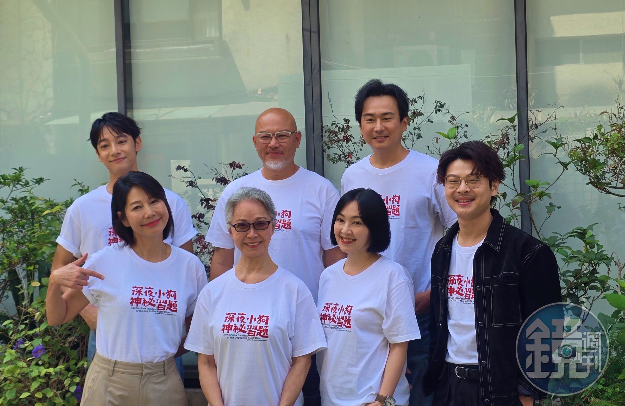 舞台劇《深夜小狗神秘習題》中文版將從5月29日起巡迴北高中桃四地，主演群與副導演今（25日）出席記者會。