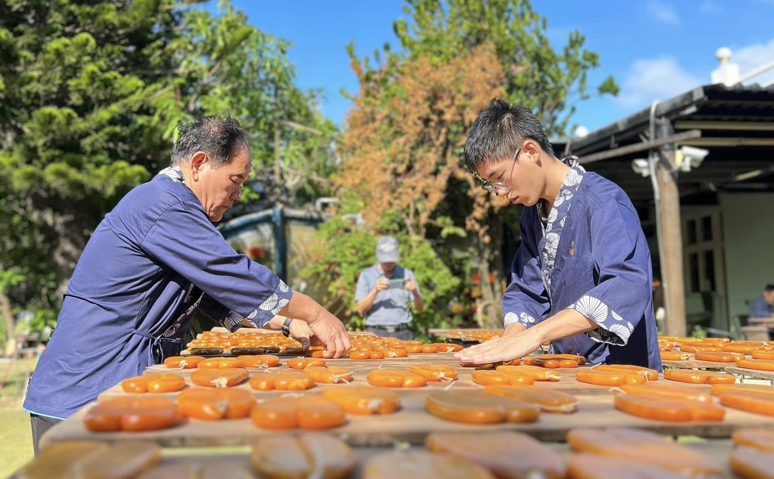 配合11月的烏魚季，福樂休閒漁村會開放民眾體驗洗曬烏魚等活動。（福樂休閒漁村）