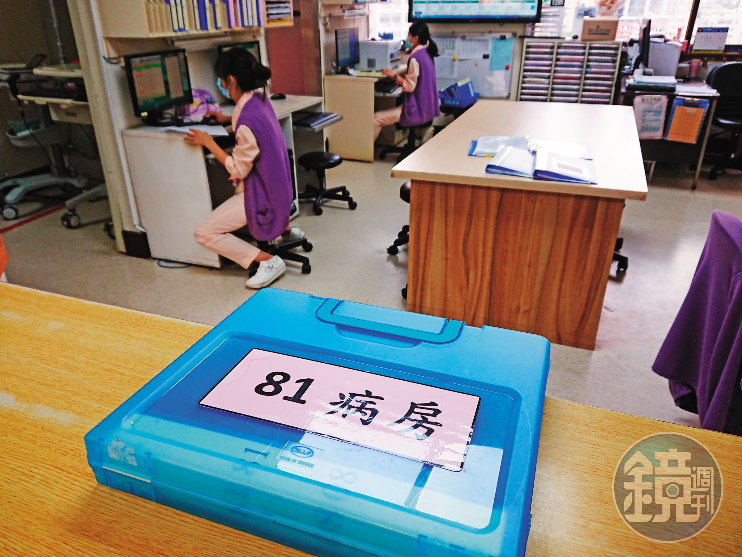 從保障角度來看,實支實付、癌症、及重傷險,都應納入考量。