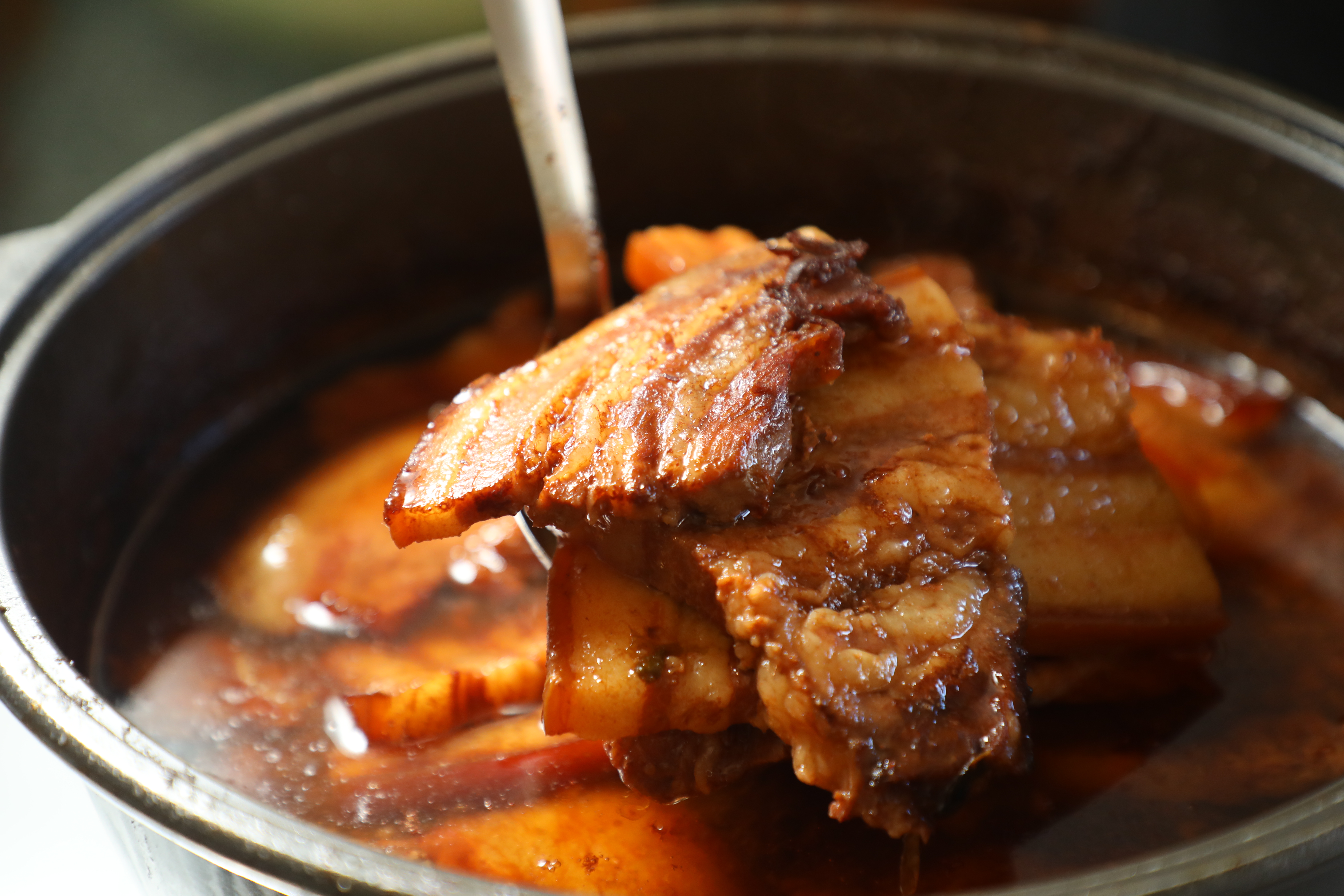 點一份控肉,可以配好大一碗白飯。