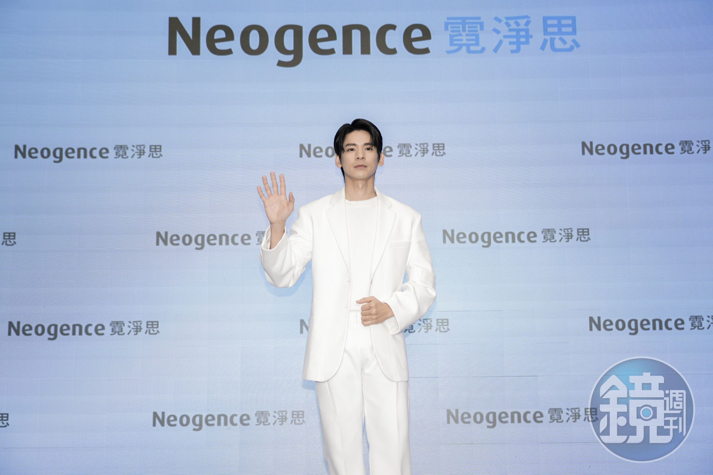 林柏宏從黝黑皮膚靠著勤擦保養變白。