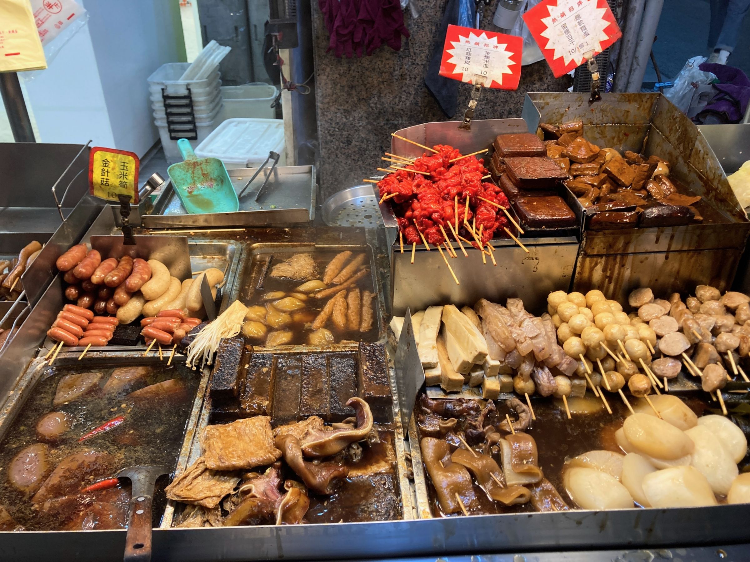 墾丁一家常傳爭議的滷味名店,又遭控多收顧客錢。(示意圖,photoAC)