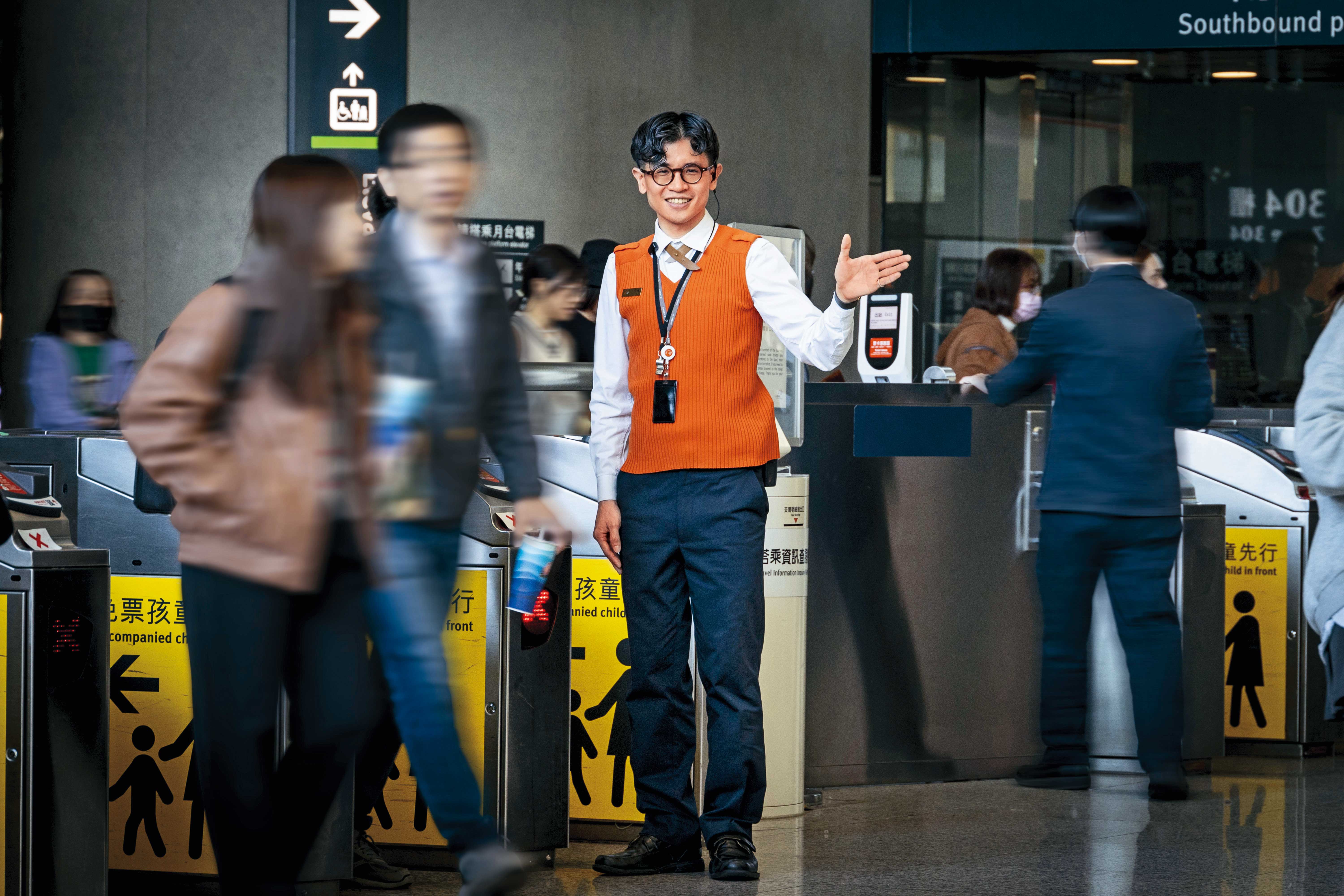 范家康是高鐵新竹站最優秀站務員，表達與反應能力極好。