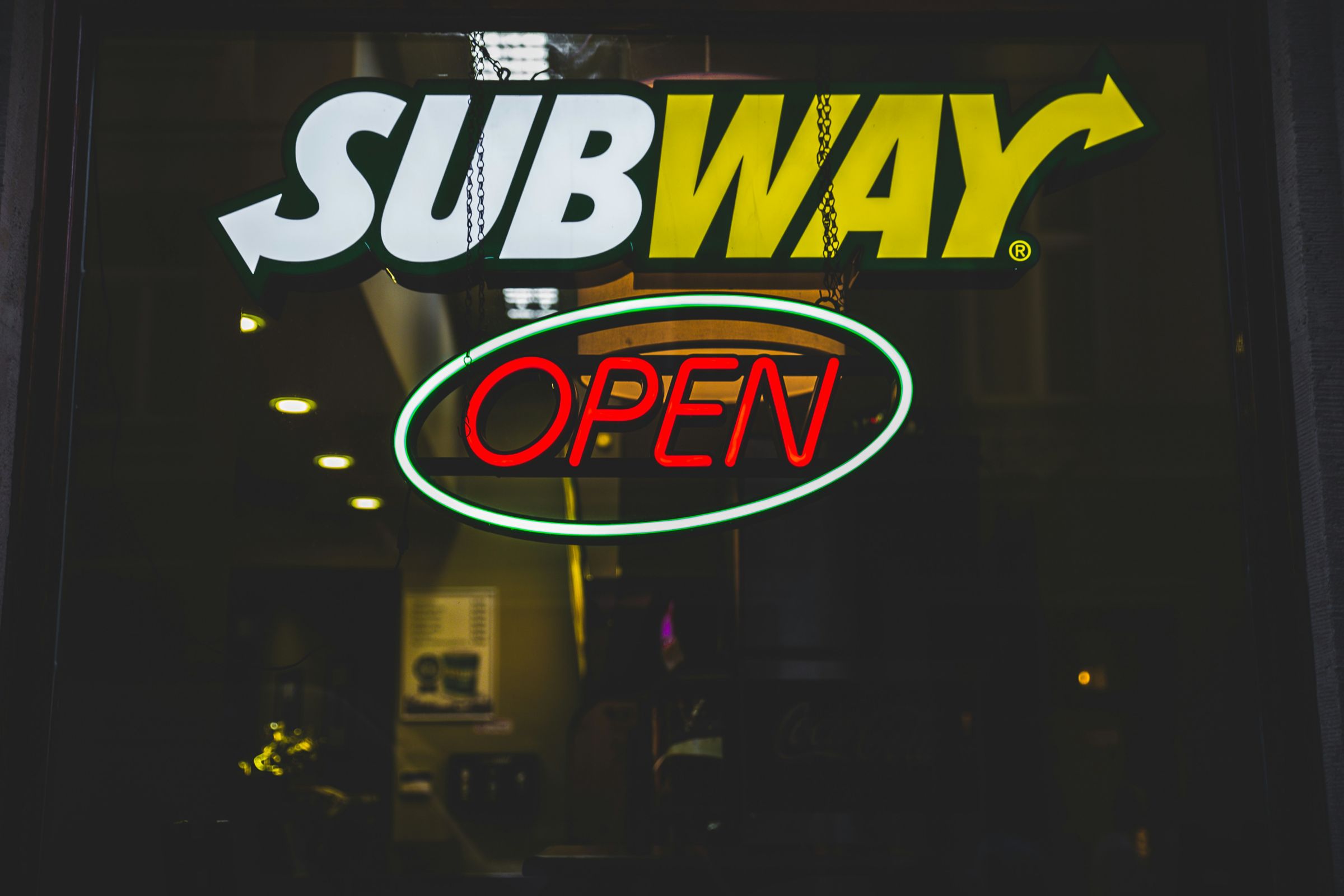 加拿大YouTuber弗里亞斯連吃吃Subway一個月,成功甩肉8公斤。(示意圖,unsplash)