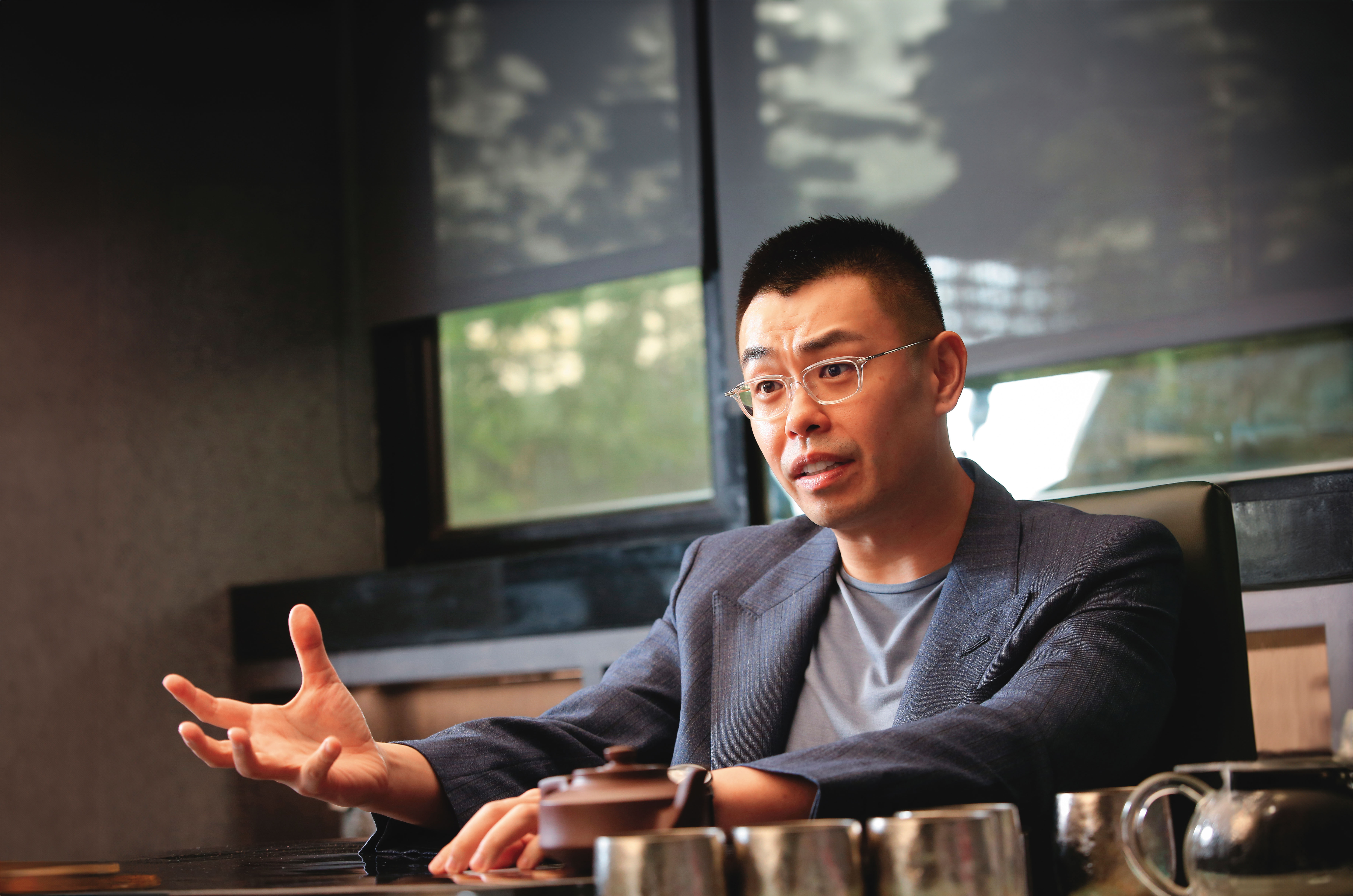 可寧衛家族第三代楊永發帶領老牌廢棄物處理廠轉型AI科技公司，為集團版圖另闢新江山。