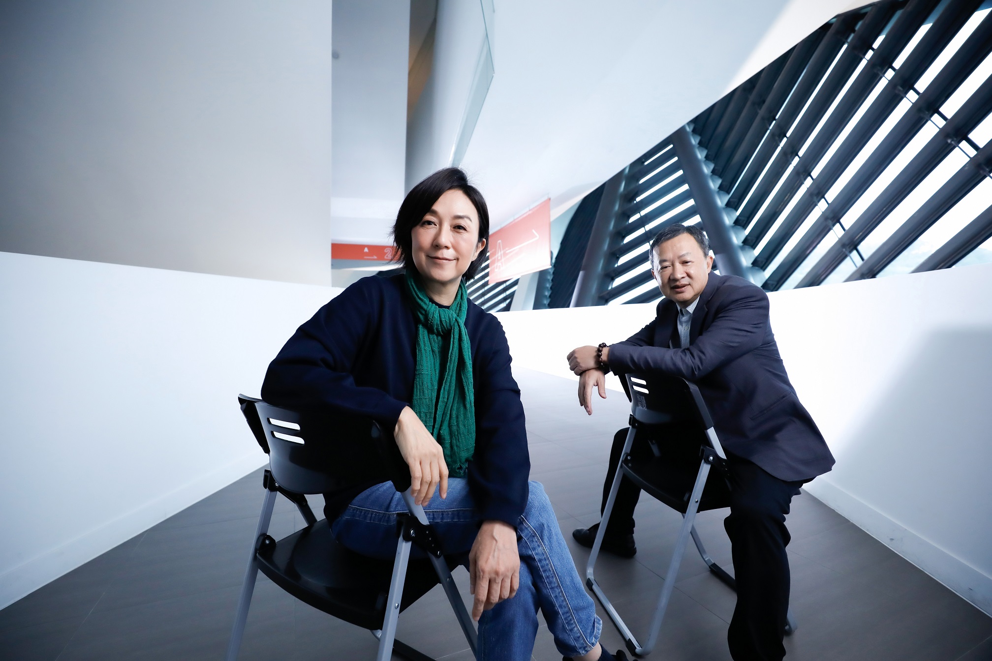 北流董事長黃韻玲（左）與執行長梁序倫（右）是多年的朋友。