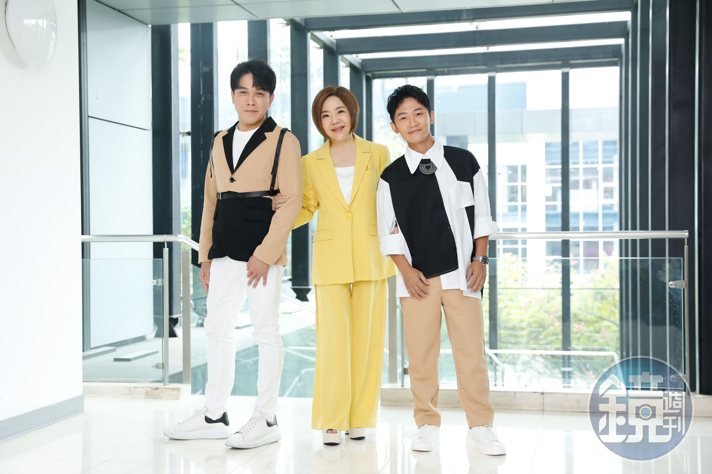 許志豪（左起）、于美人、蔡昌憲進棚錄製《超級紅人榜》。