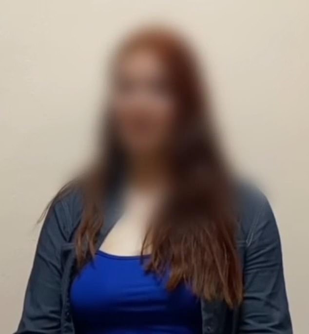 22歲爆乳妹最後選擇公開謝罪，否則會被關15天。（翻自《每日郵報》）