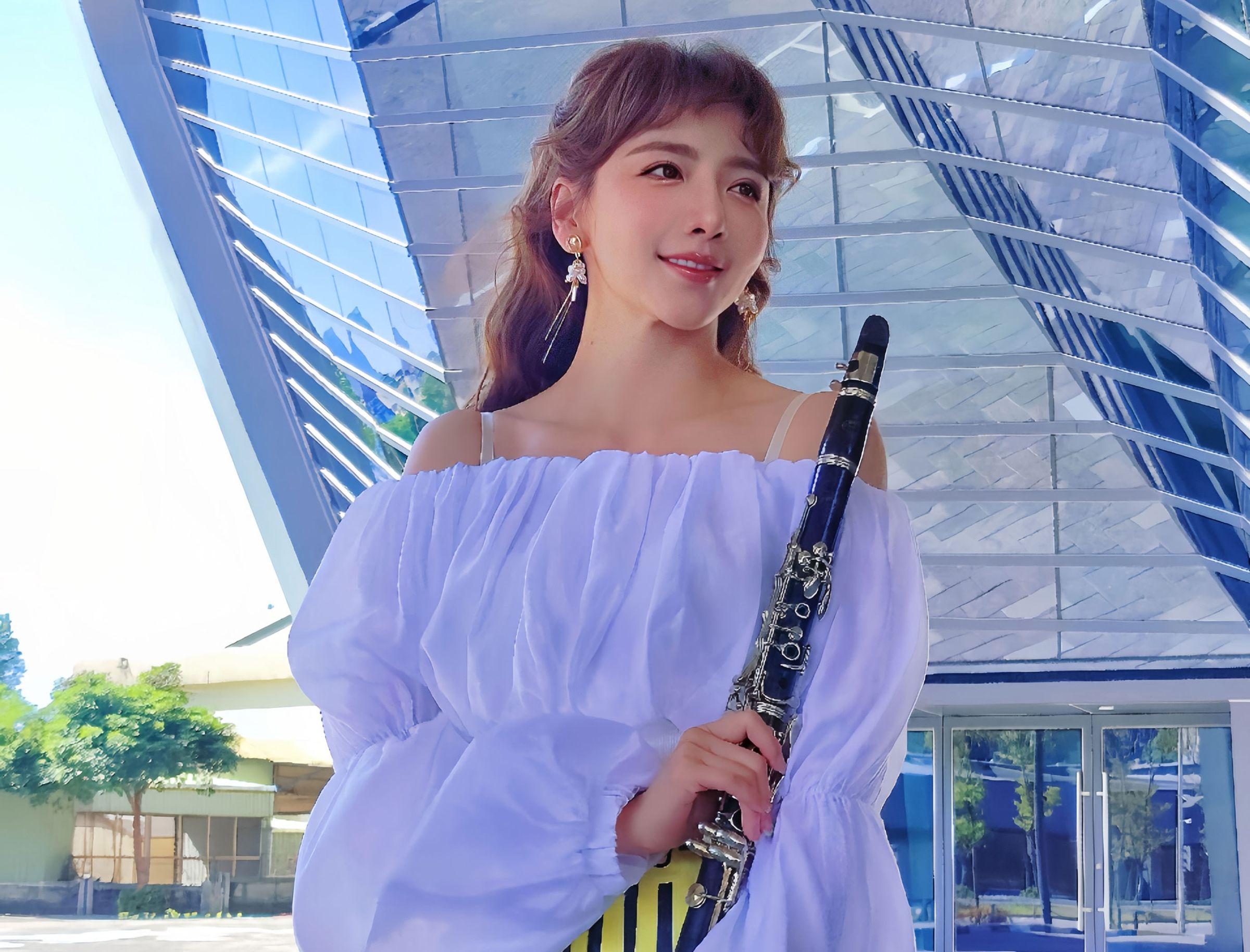 女星宋羽葤（宇宙）形象清新、口條清晰，以助理主持出道。（奇蹟製造提供）