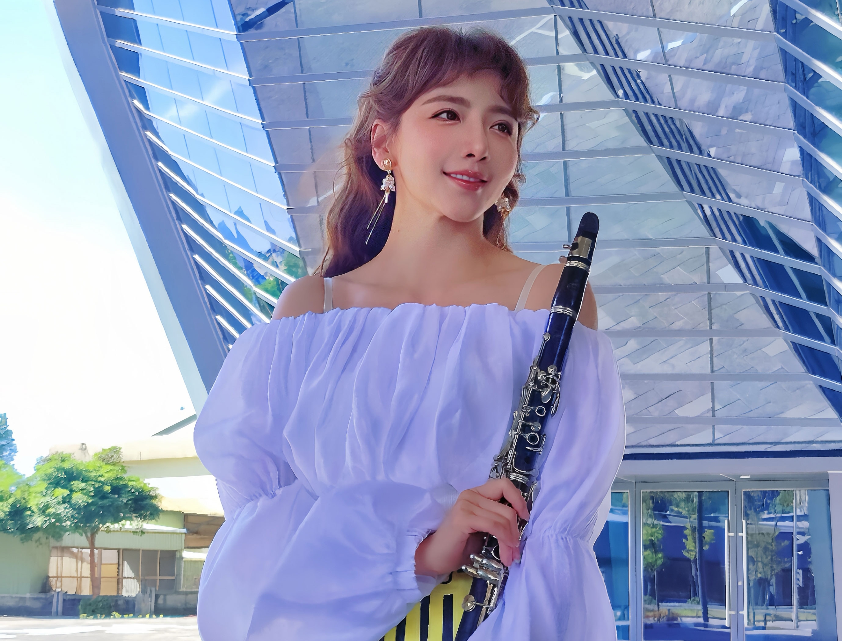 女星宋羽葤（宇宙）形象清新、口條清晰，以助理主持出道。（奇蹟製造提供）