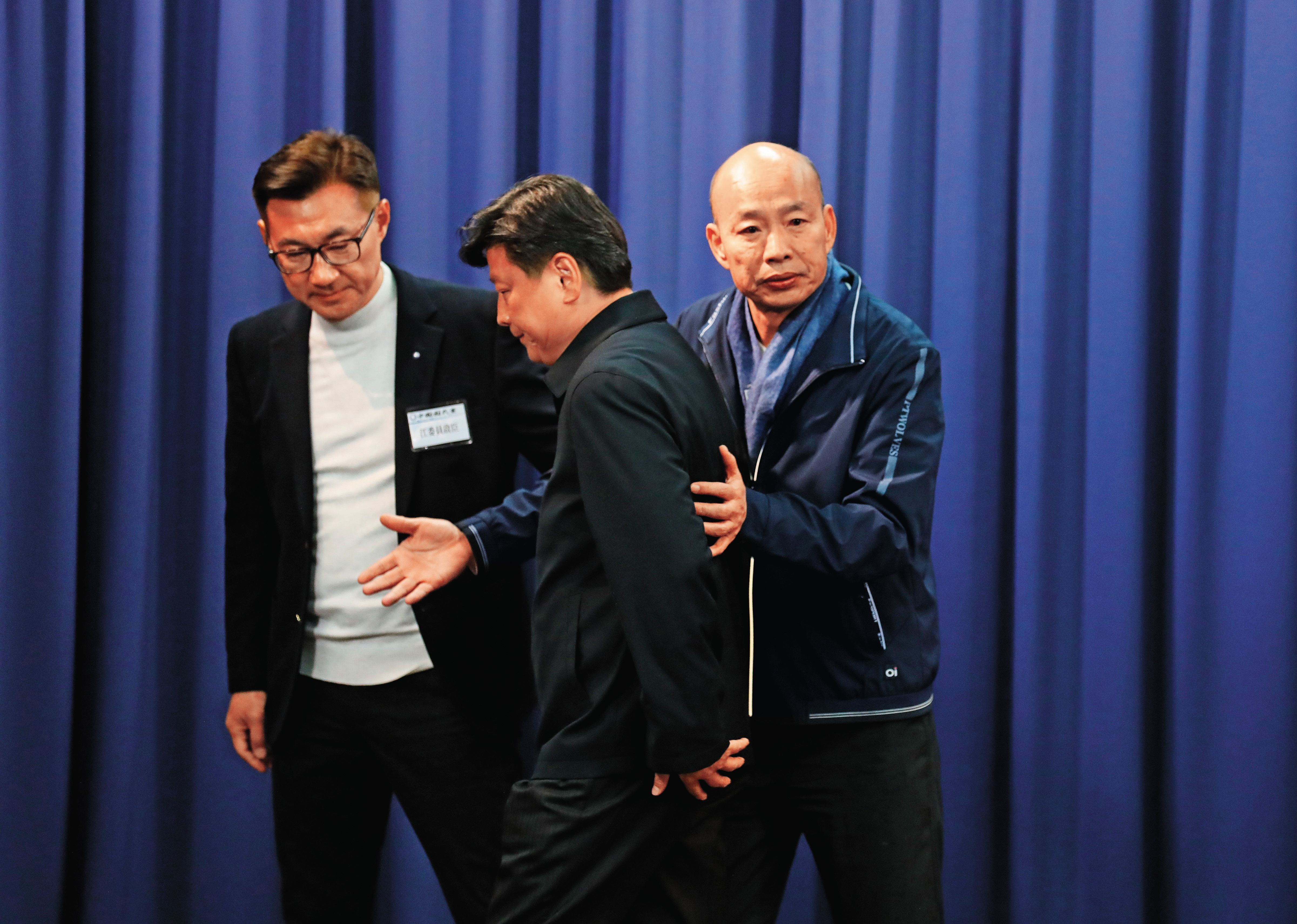 傅崐萁原有意爭取立院正、副院長職，最後遭勸退成全韓江配。