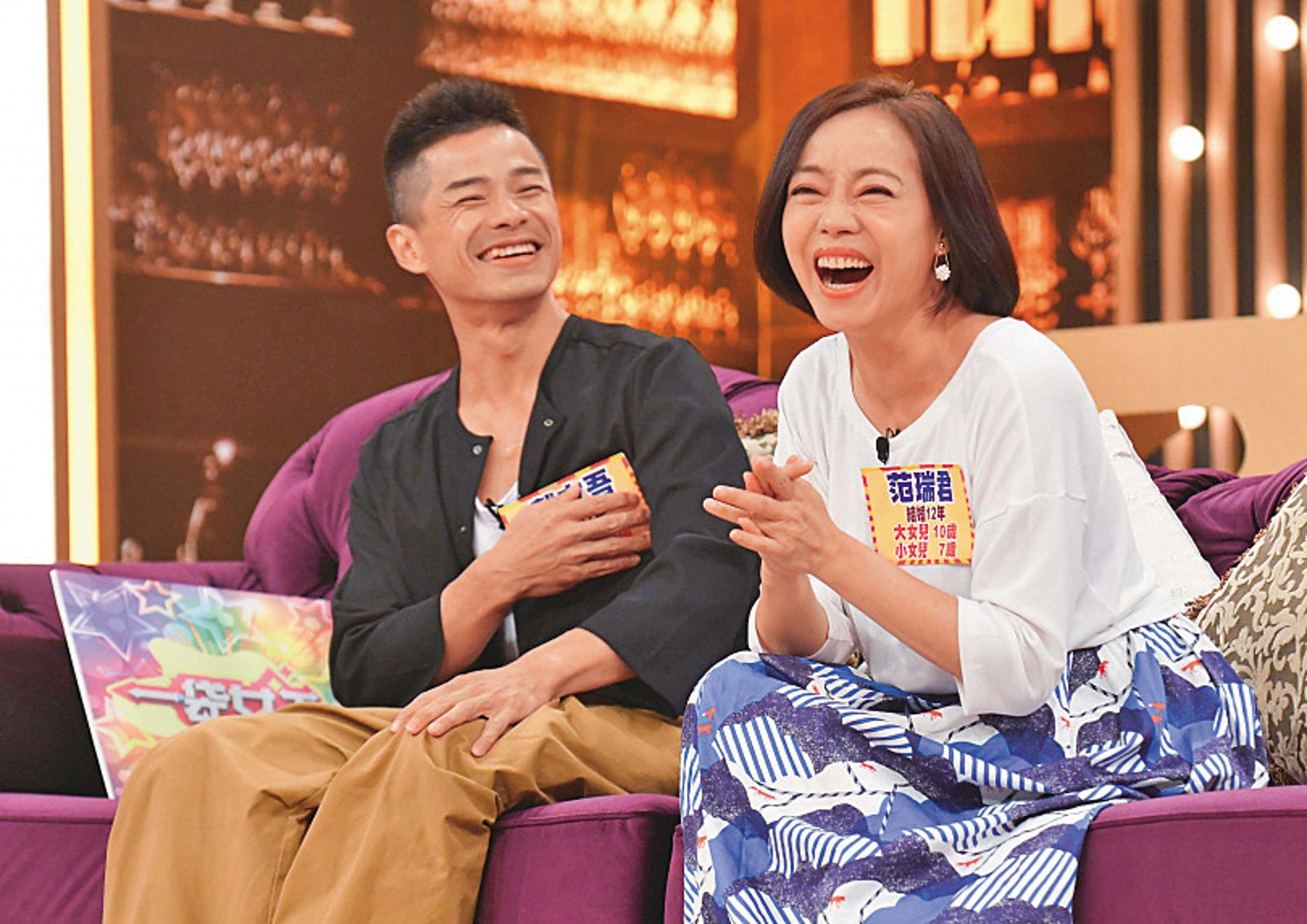 范瑞君（右）難得和京劇演員、先生戴立吾（左）一起上節目