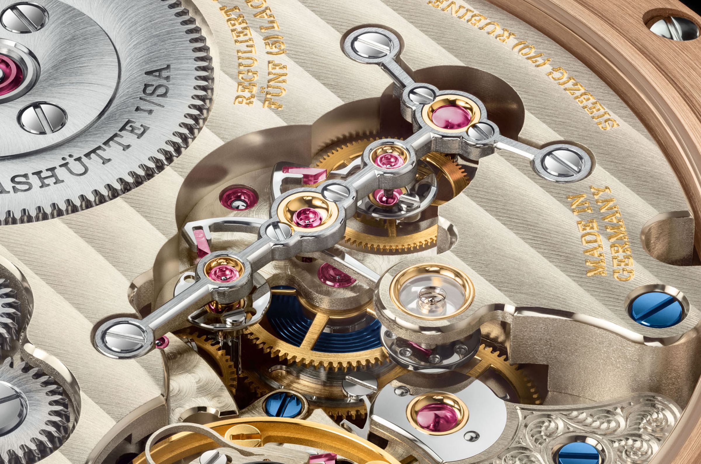專利恆定動力機構每分鐘穩定輸出扭力，精準驅動跳字模組，並透過風輪吸收多餘能量。