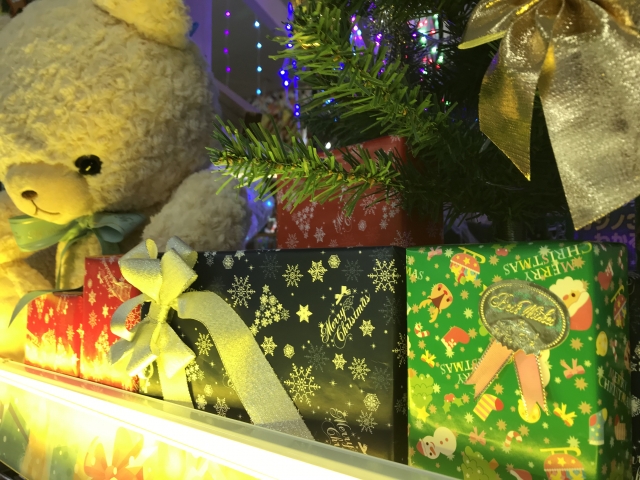 耶誕節將至，不少民眾會進行交換禮物活動。（示意圖，photoAC）