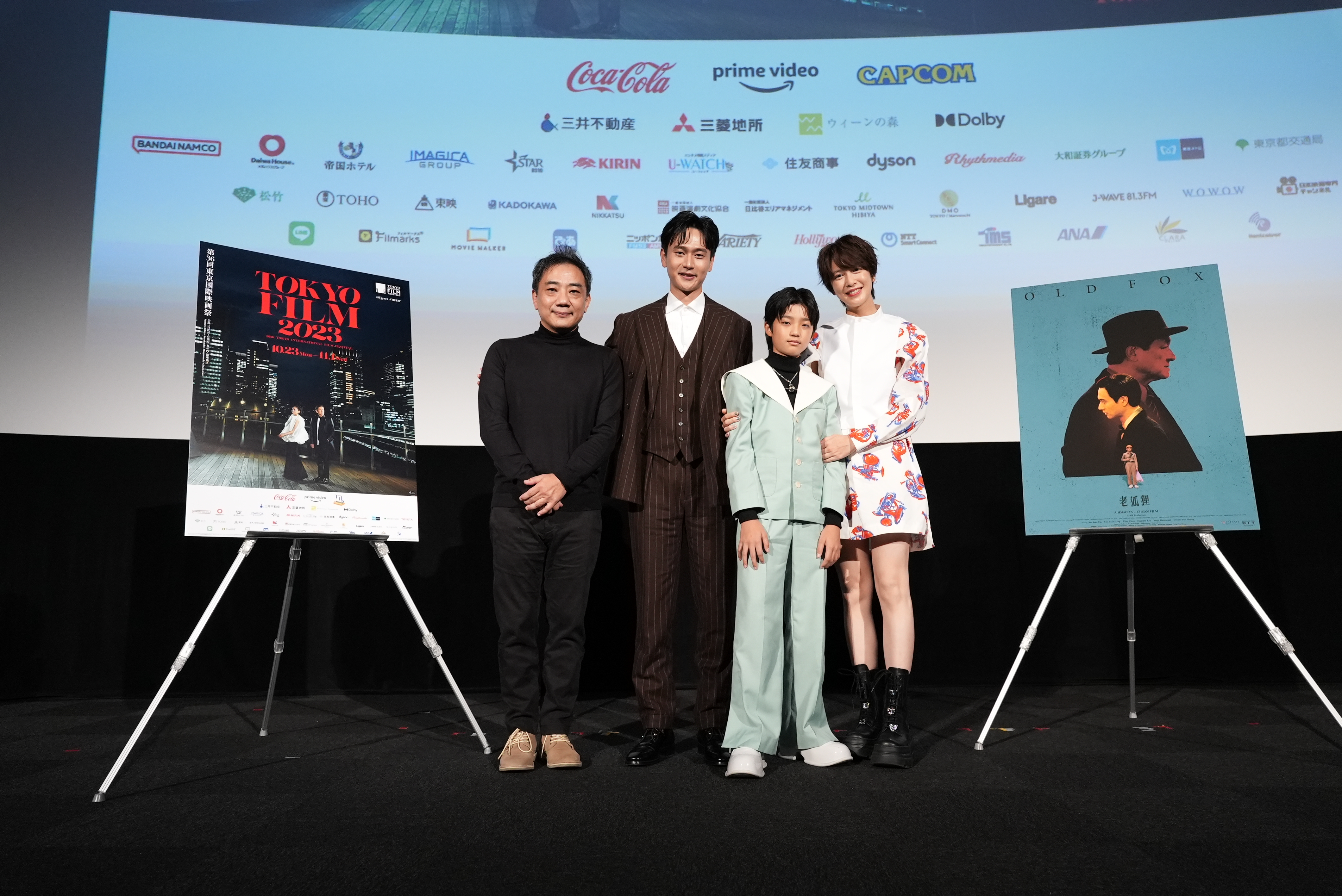 《老狐狸》導演蕭雅全(左起)、劉冠廷、白潤音、劉奕兒一起赴日本出席電影的世界首映。(東京國際影展提供)