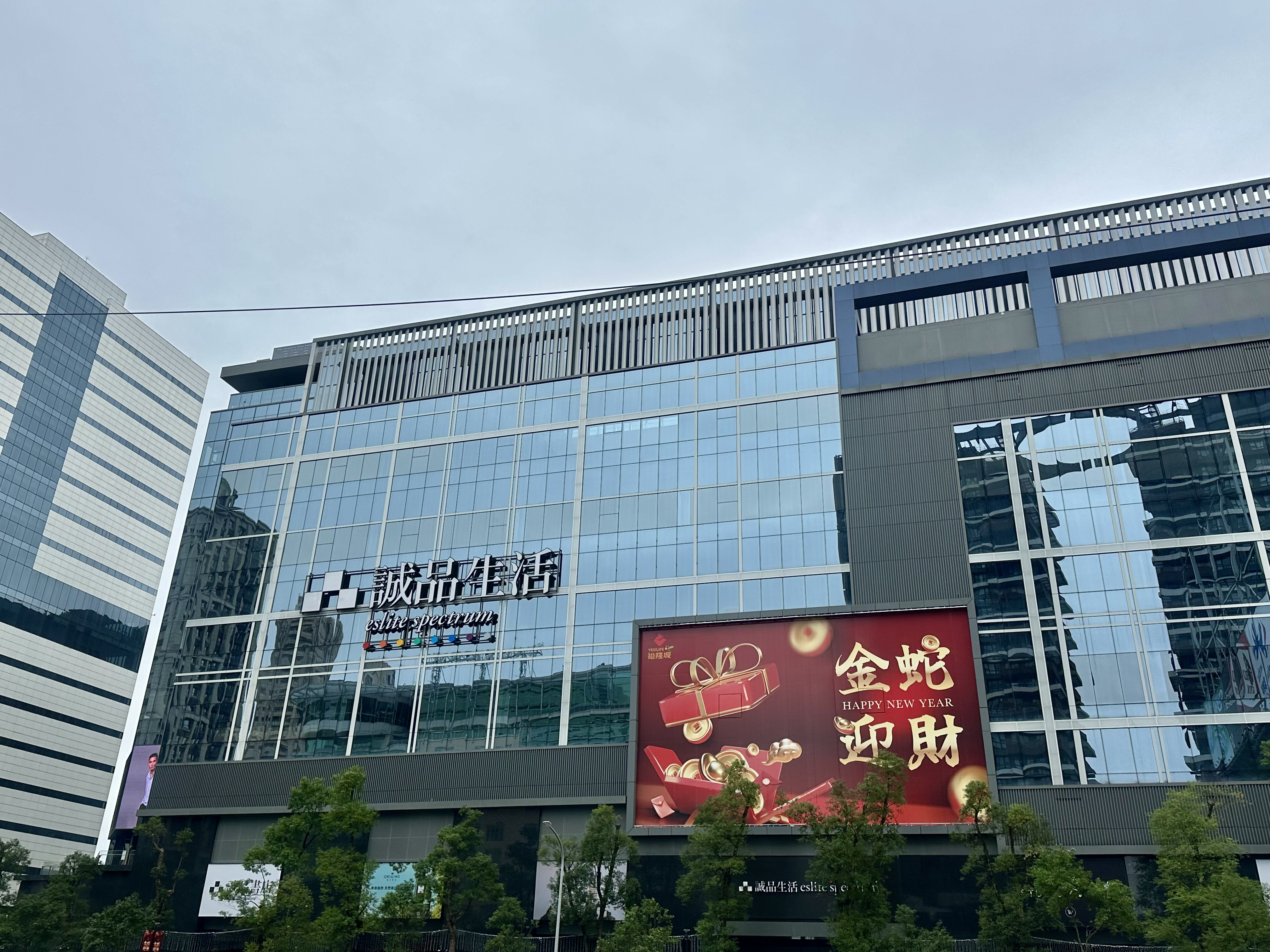 裕隆城營運人流破千萬。（裕隆城提供）