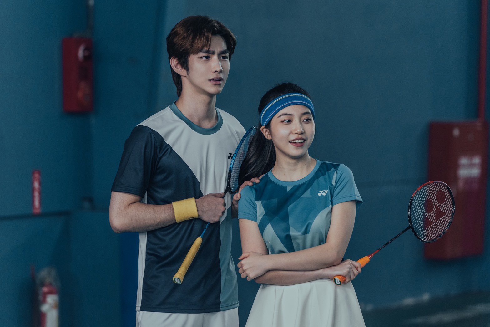 ARKiS禾雁凱(左)戲劇初登場!加入《整形過後》「諮詢師聯盟」。(六魚文創)