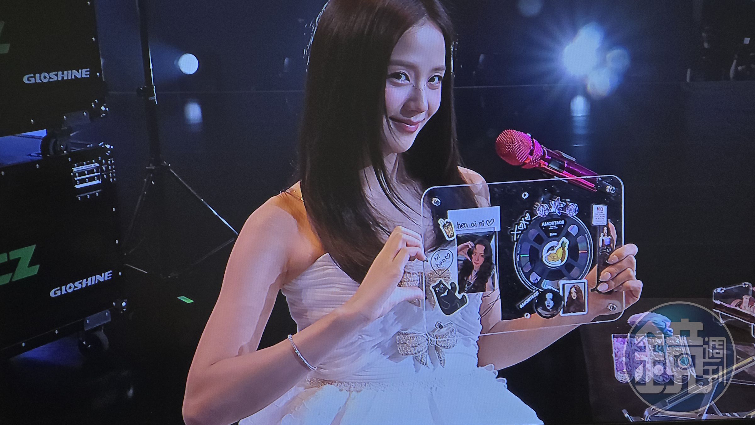 BLACKPINK JISOO為親手裝飾CD相框，充滿濃濃台灣味。（讀者提供）
