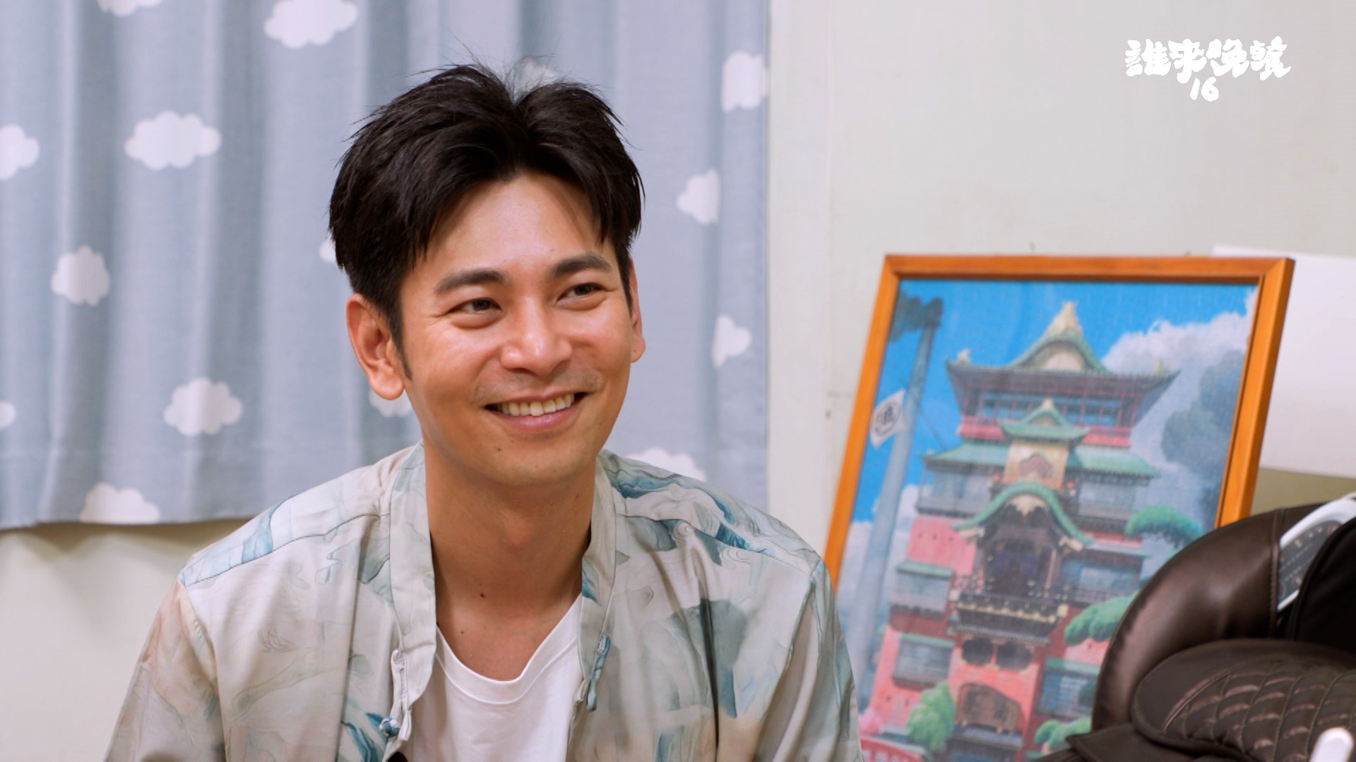 楊子儀出外景錄影。（公視提供）