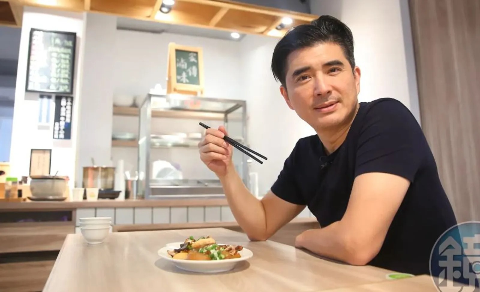 邵昕曾被前妻婷婷指控邵昕精神和肢體暴力，如今已消失在演藝圈。