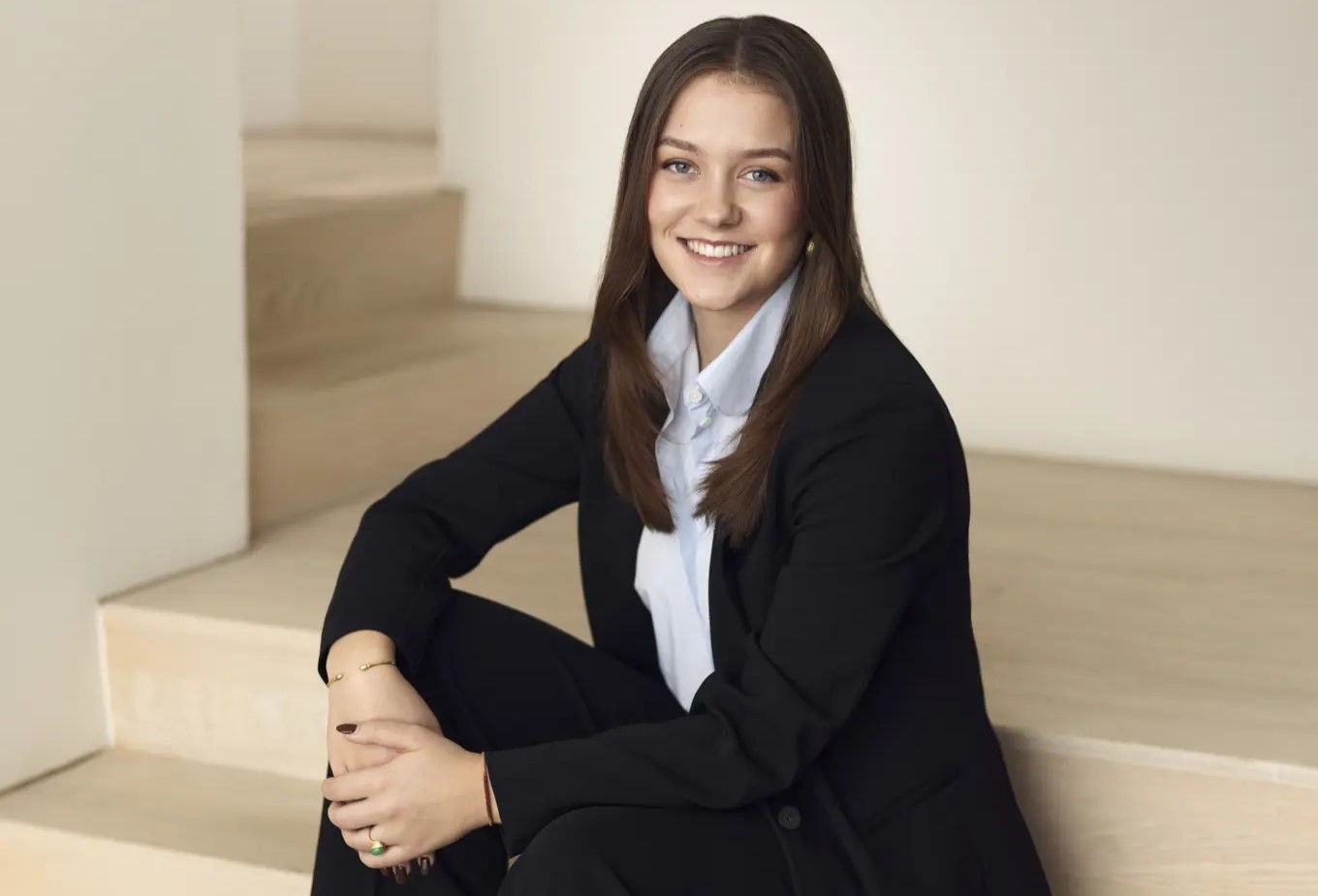 伊莎貝拉公主今年高中畢業後,將直接入伍。(翻攝kongehuset.dk)