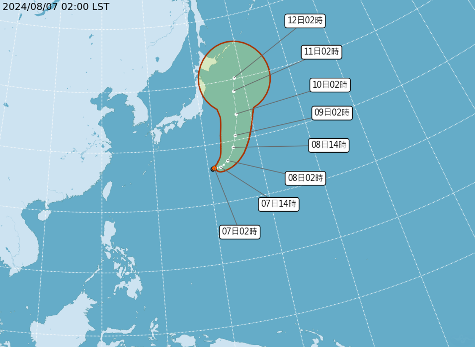 8月7日2時太平洋地區有一個熱帶性低氣壓在北緯26.0度、東經141.1度的位置，正以每小時8公里的速度向東移動。中心氣壓為1,000百帕，近中心最大風速為每秒15公尺，瞬間最大陣風達每秒23公尺。（中央氣象署提供）