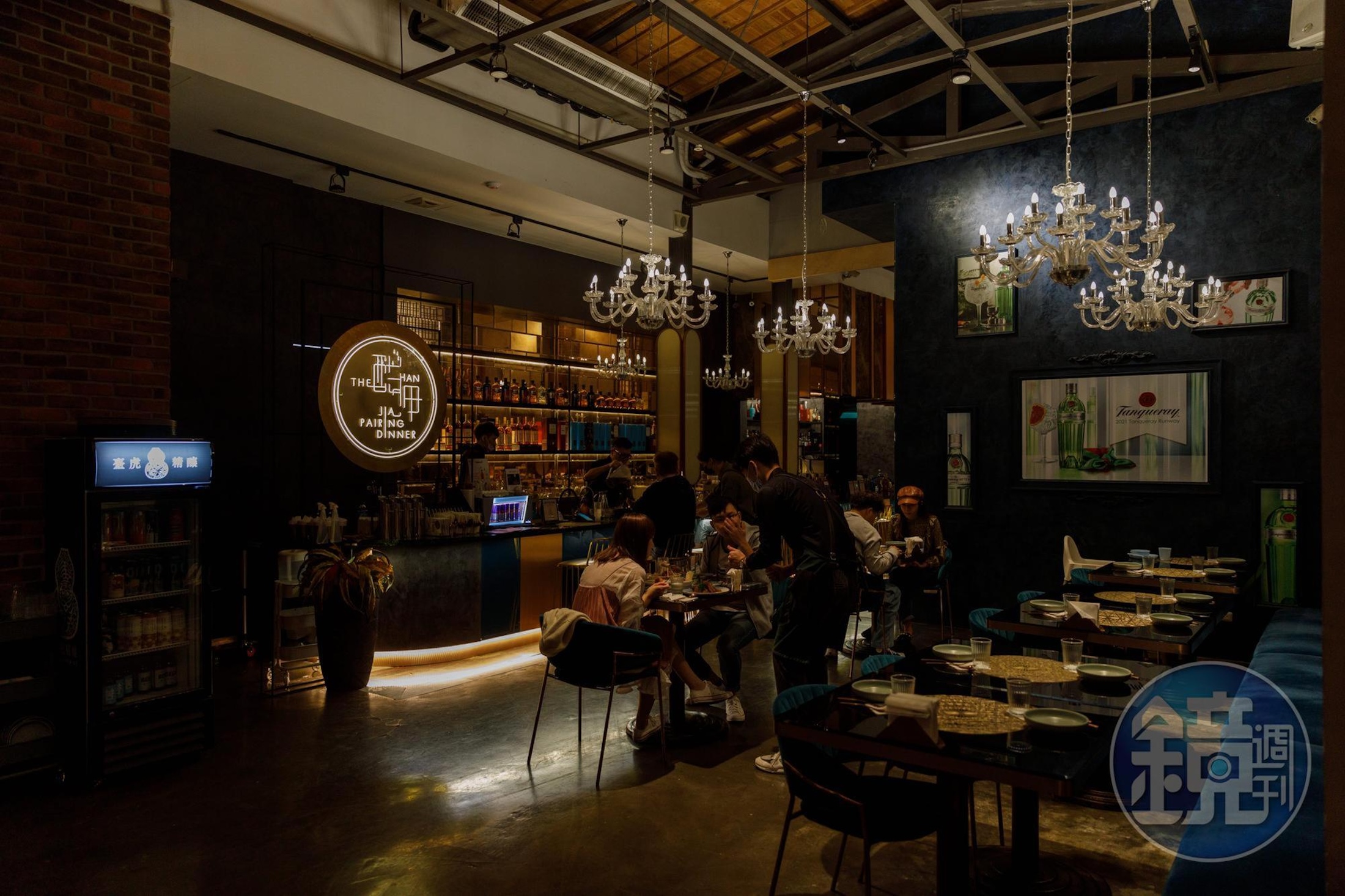台南「The Han-Jia 酣呷餐酒」首次躋身亞洲50最佳酒吧榜單,以工業風空間結合創意調酒,成為今年台灣最受矚目的新進上榜酒吧。(本刊資料照片)