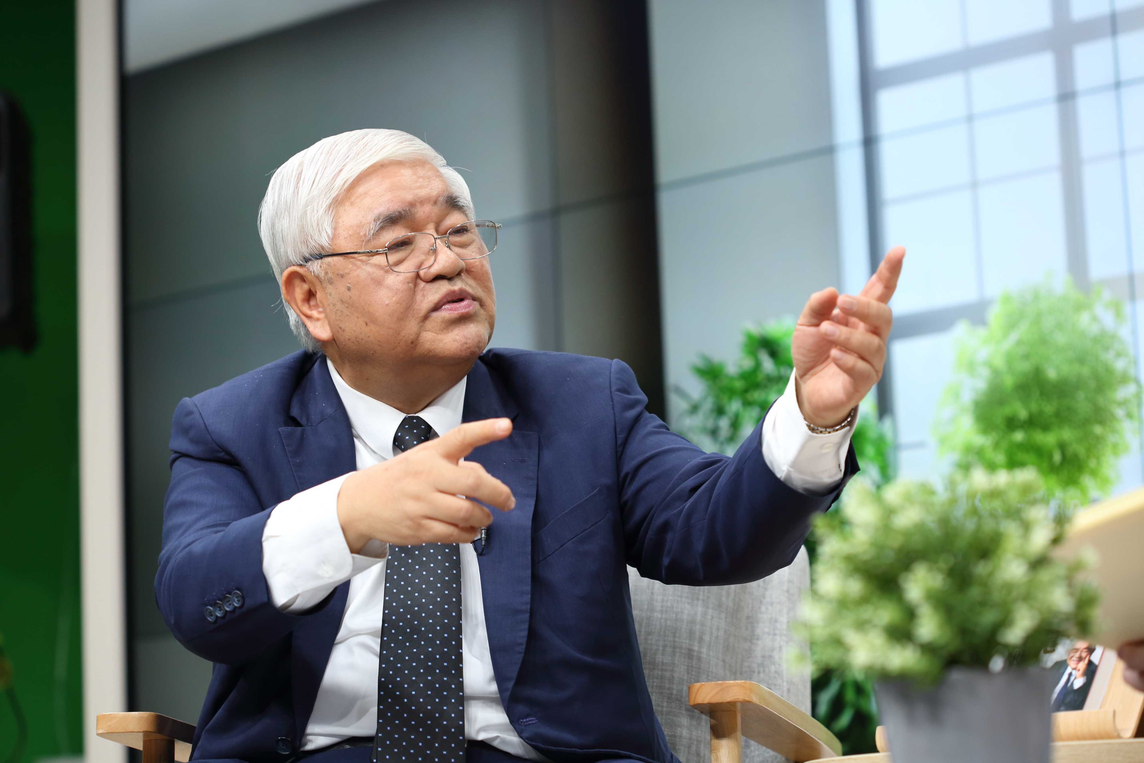 杜金龍認為，2026年企業獲利仍有雙位數成長，馬年表現可期待。