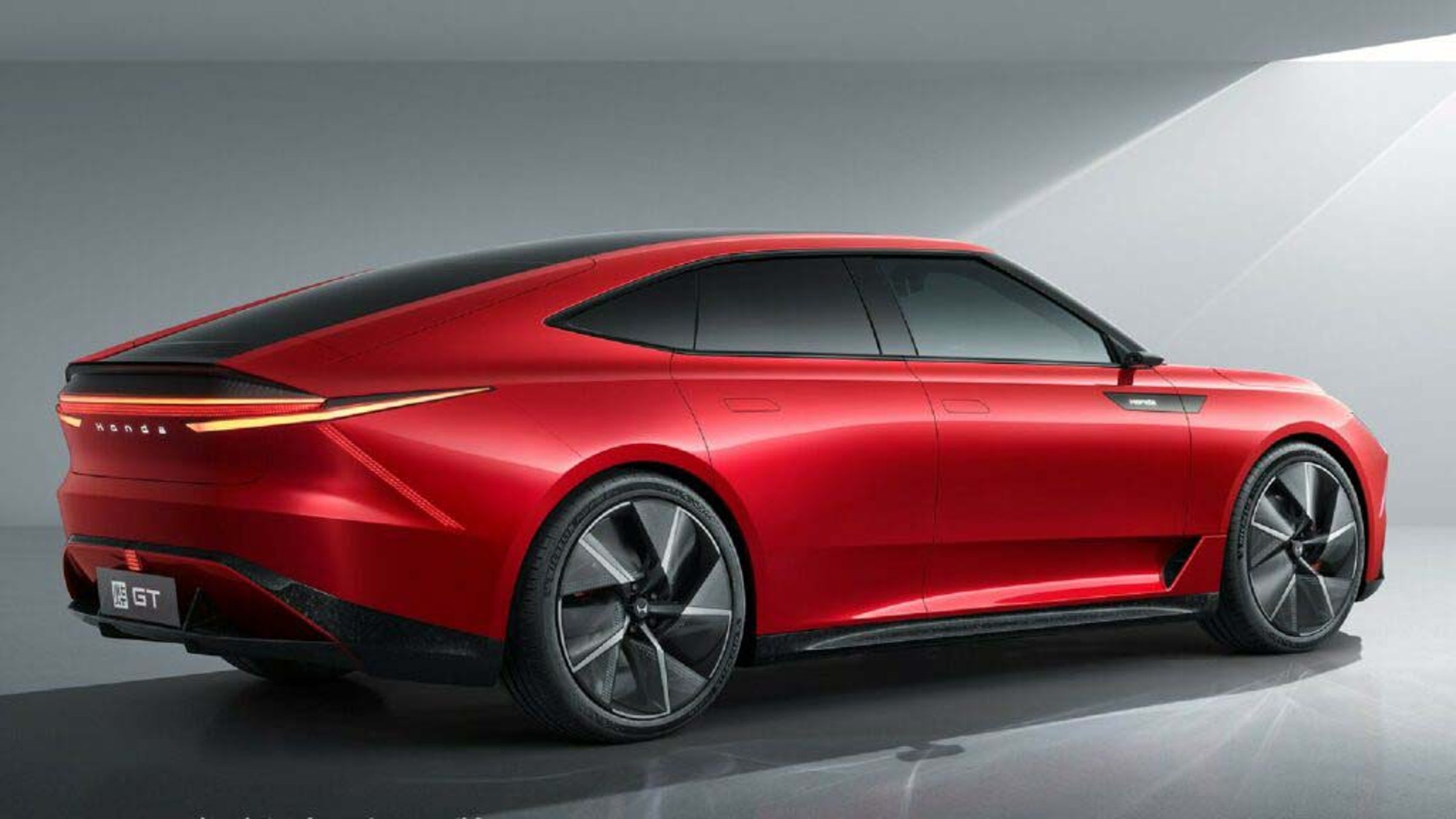 目前旅行車GT僅用概念車的身份曝光,預計要到2025年才會正式量產。