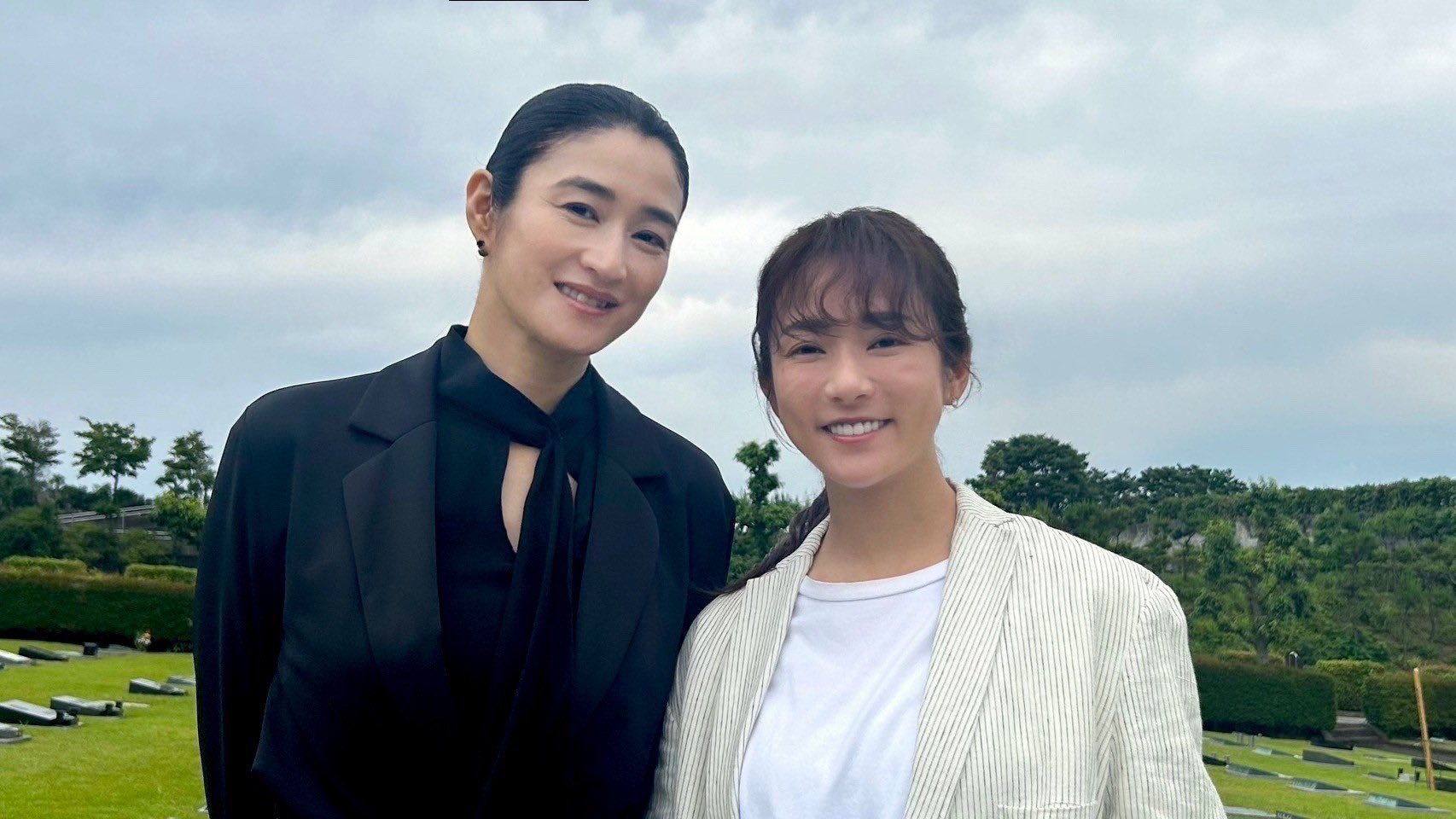 小雪、木村文乃在日劇《SKY CASTLE 天空之城》同框較勁。(翻攝自自官方X)
