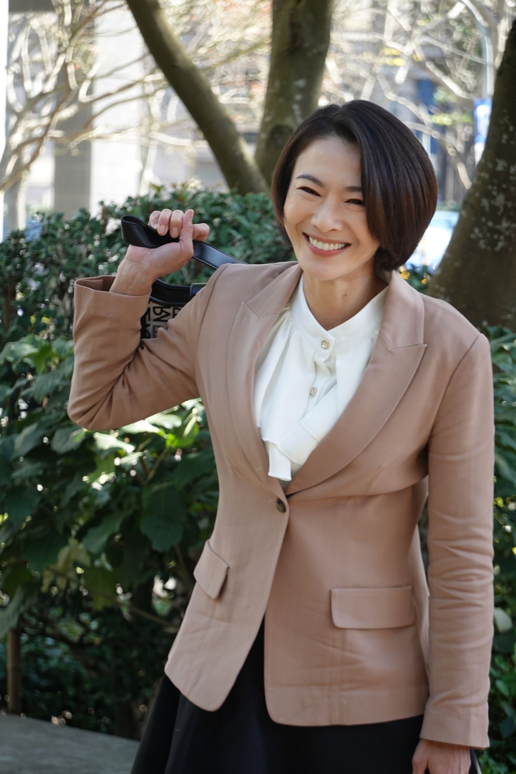 賴芊合透露侯怡君不愧是專業演員，看起來力道十足，卻沒有疼痛感。（民視提供）